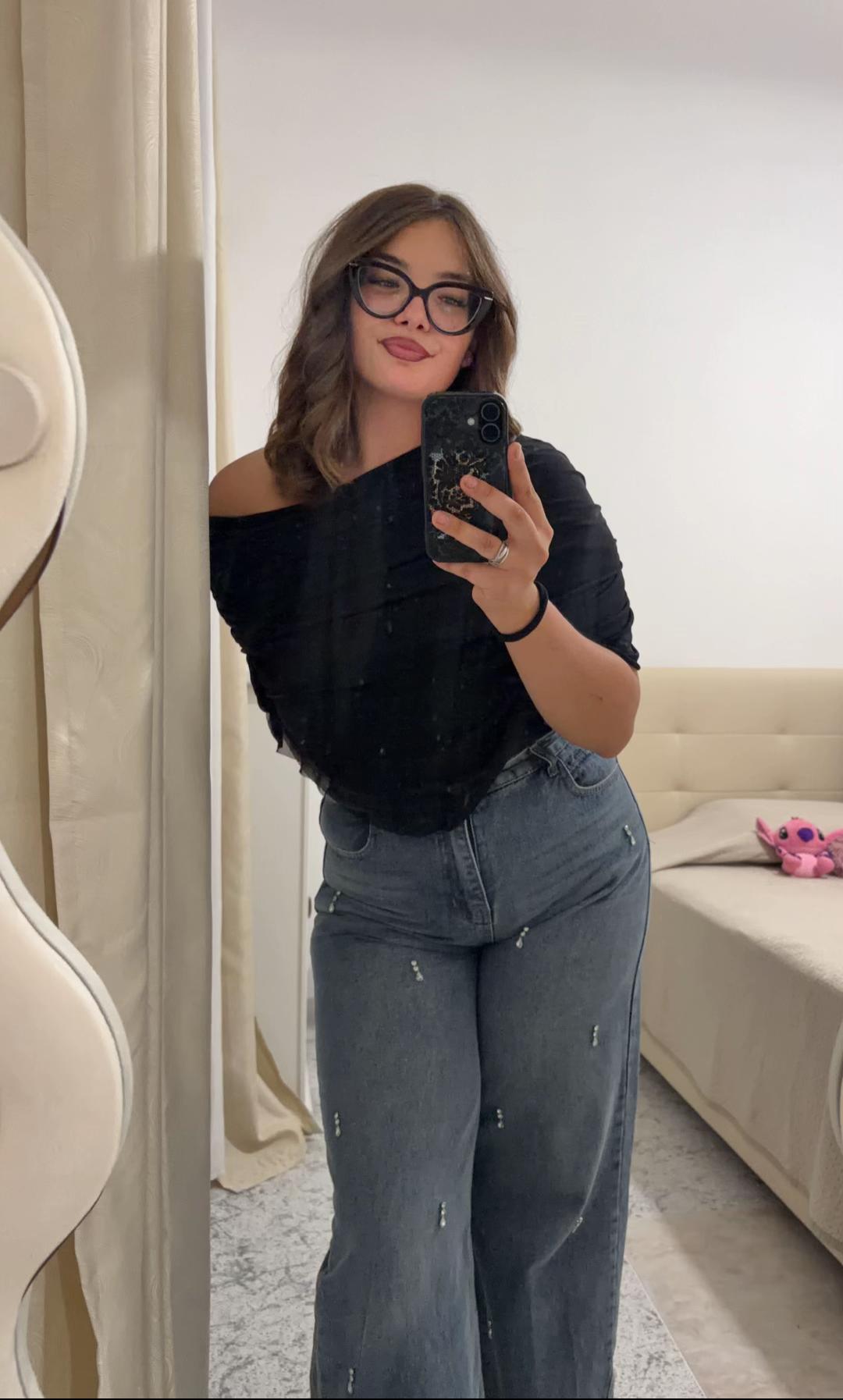 @😇