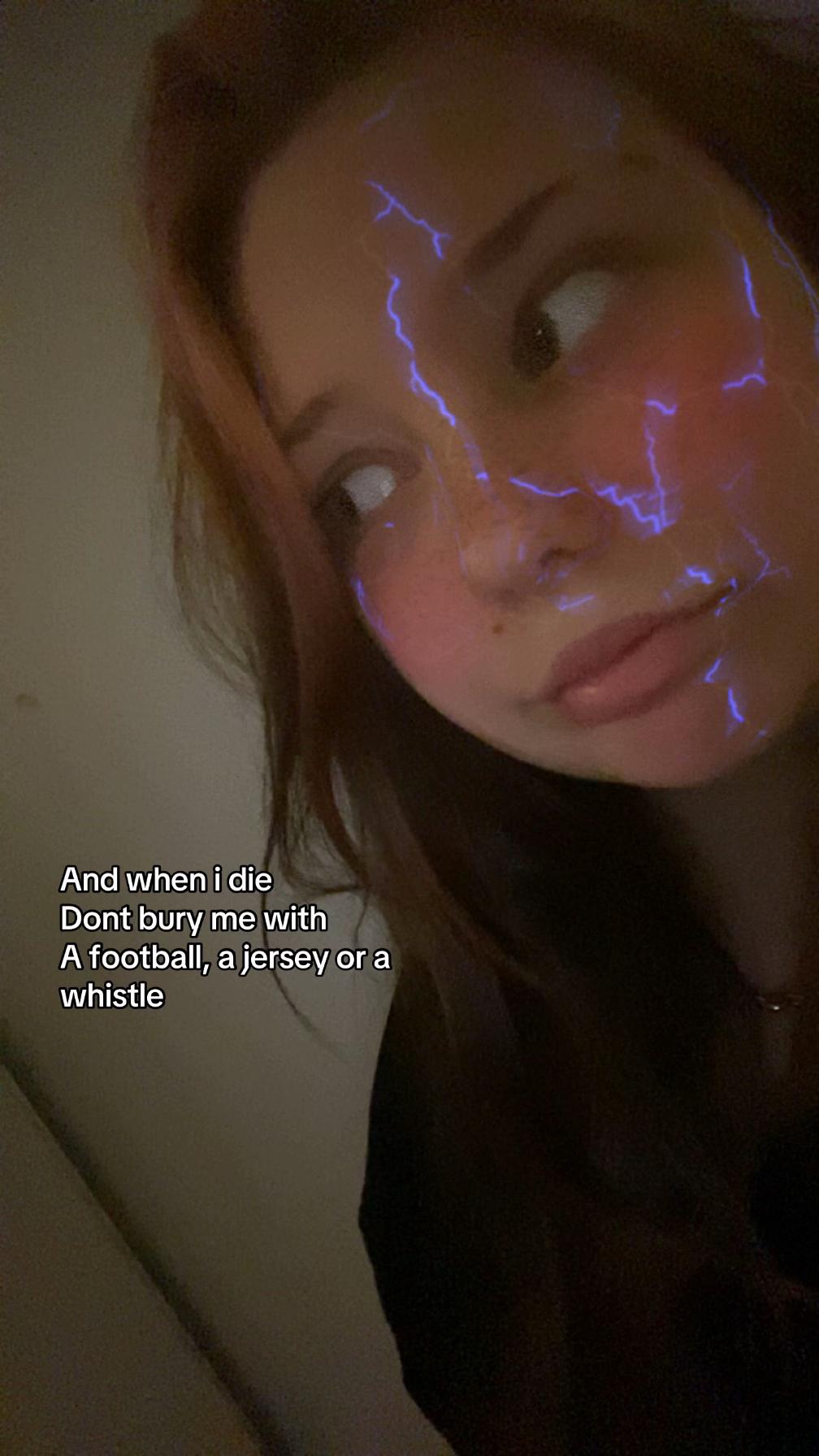 @🎧