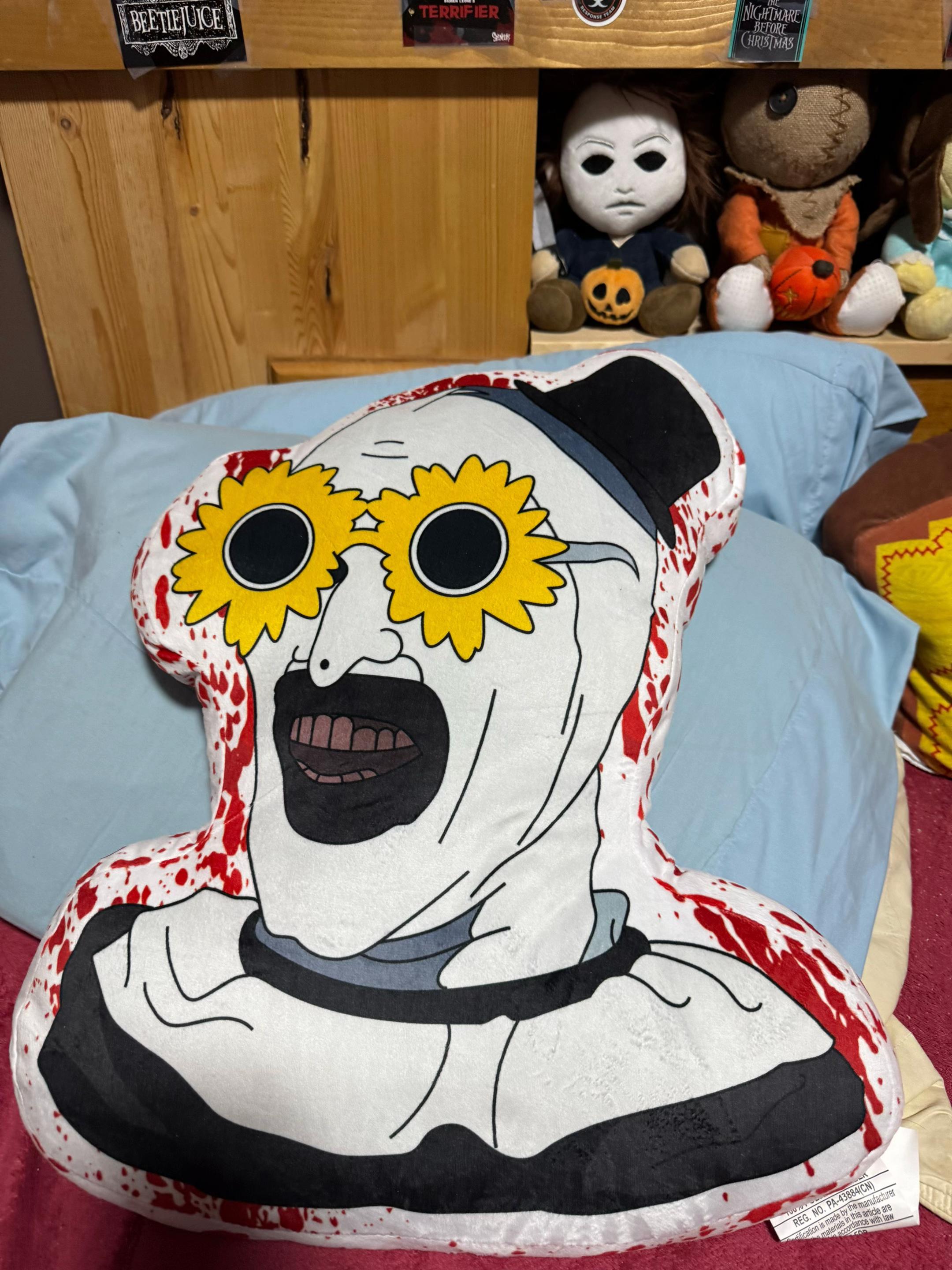 @HorrorLover