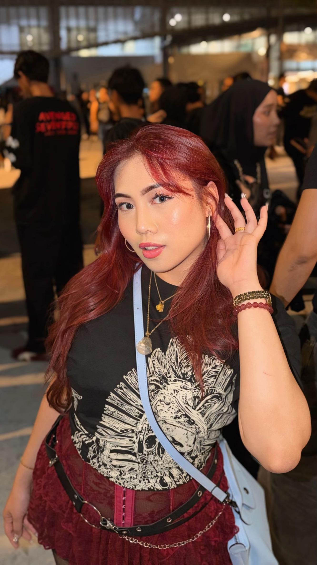 @cola_