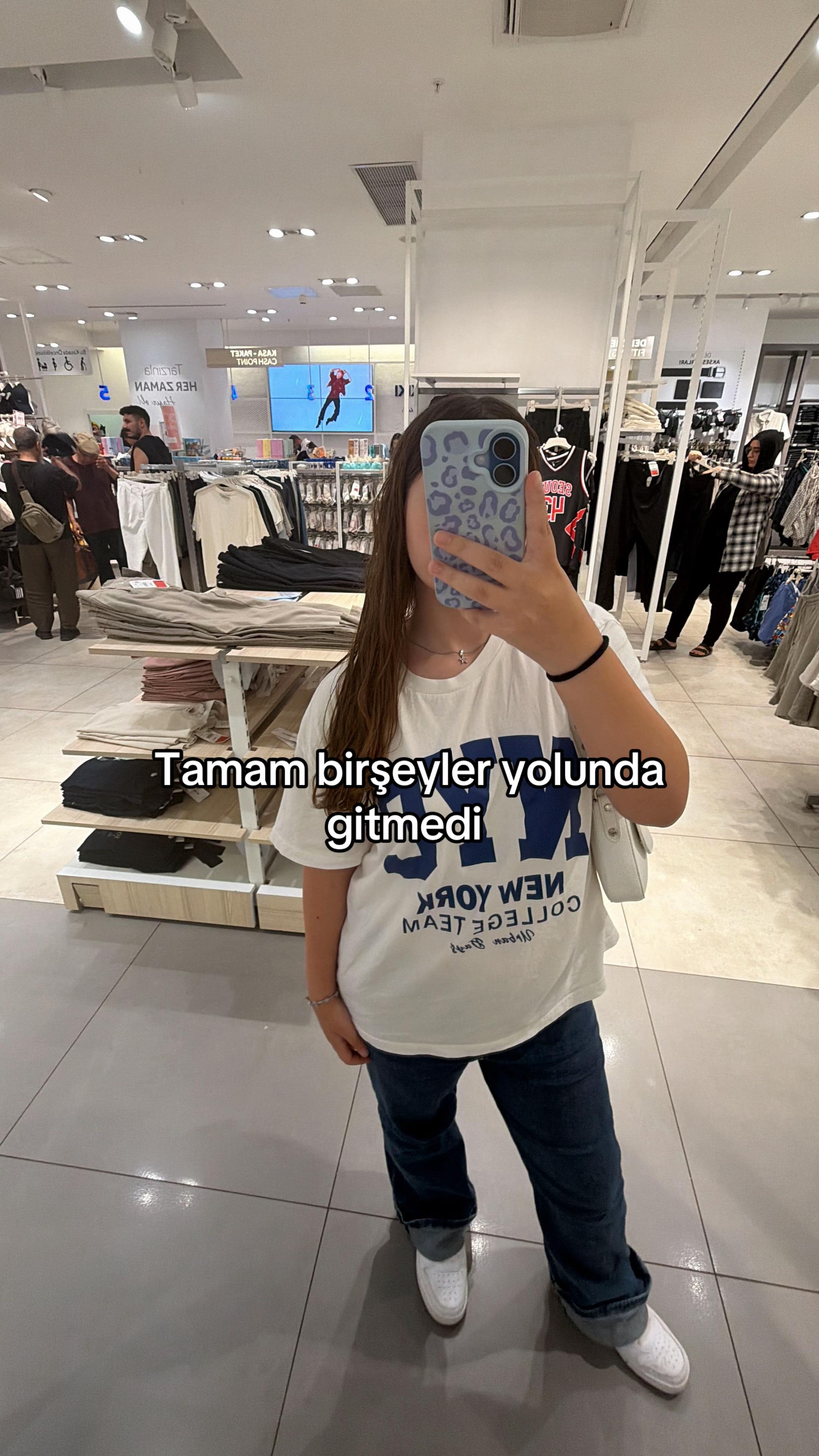 @Viora