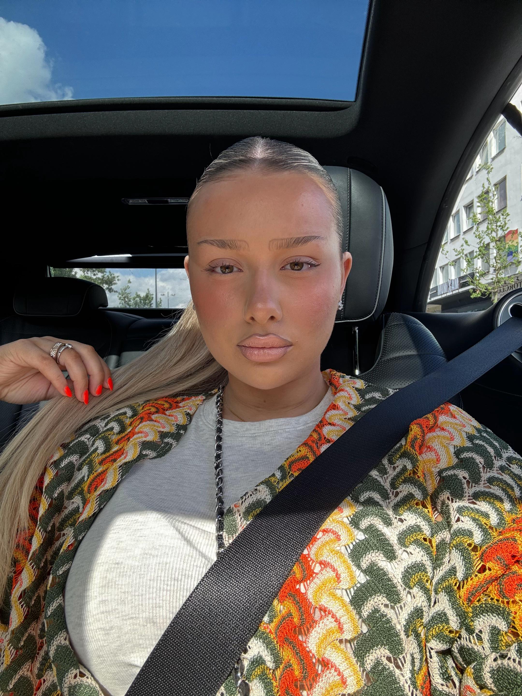 @🧿