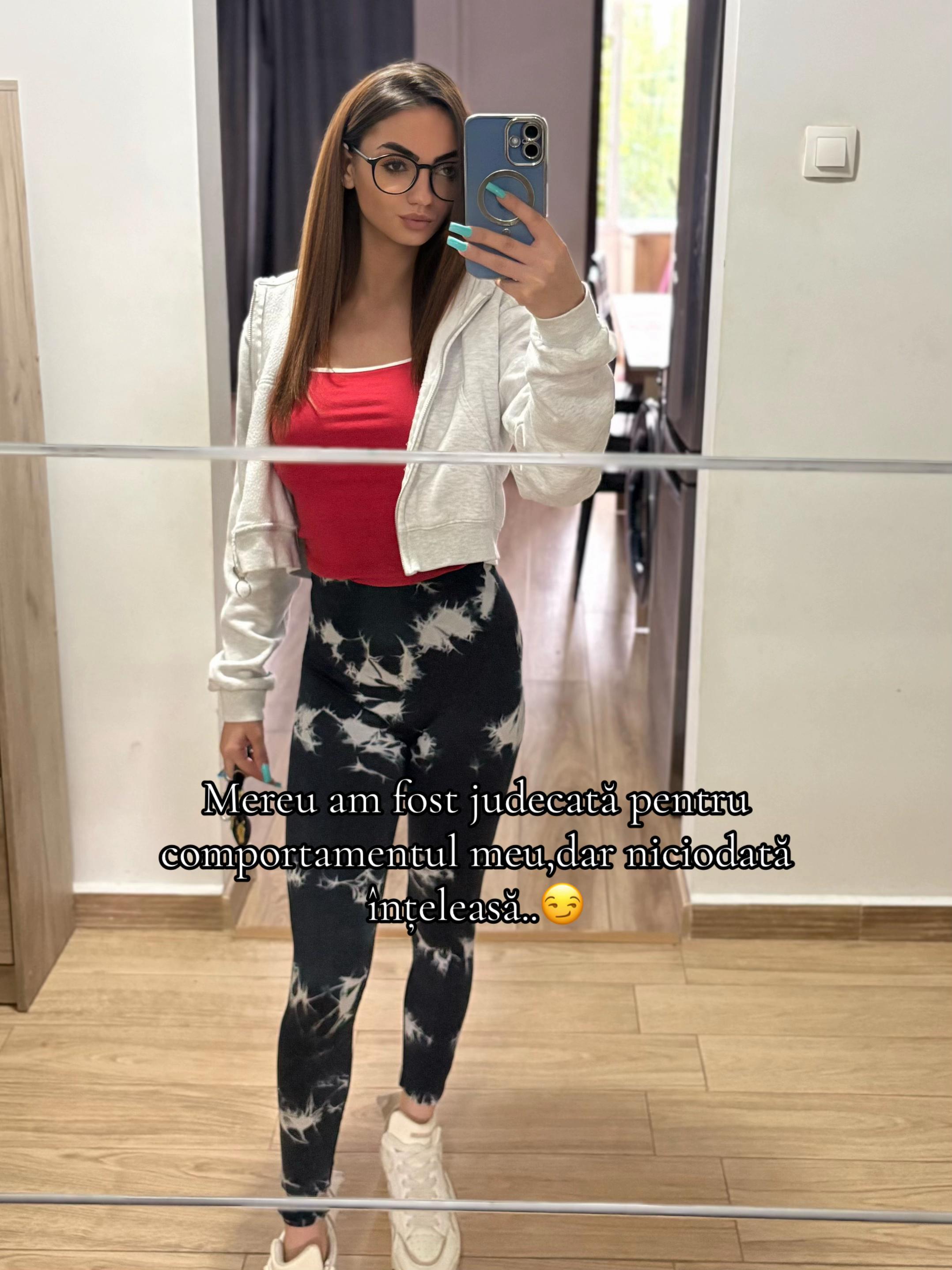 @28Ella28