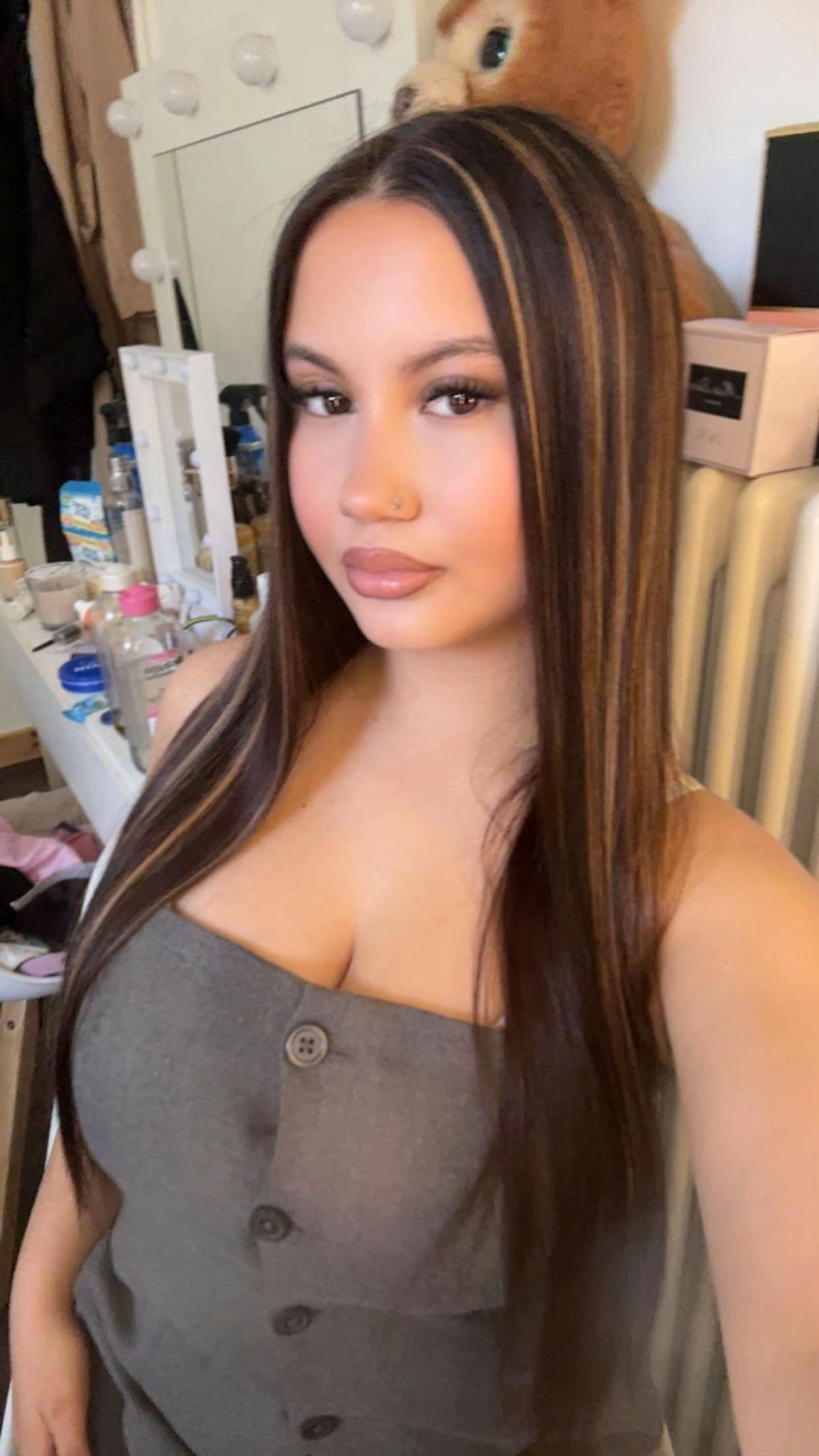 @Nazmije 🎎