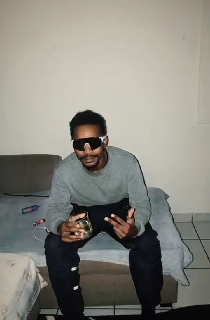 @Personne🥷🏽🫯