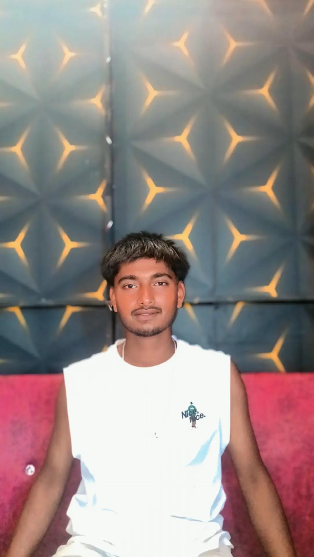 @𝗕𝗟𝗔𝗖𝗞__𝗗𝗘𝗦𝗜ღ
