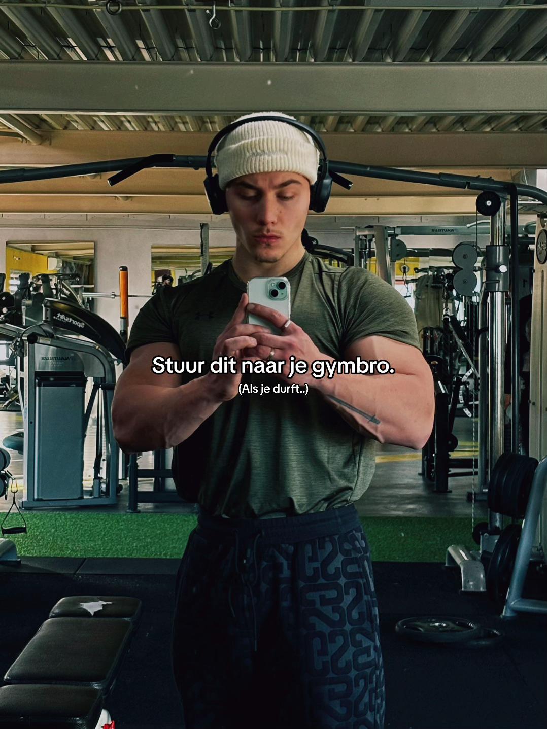 @FitByRowan