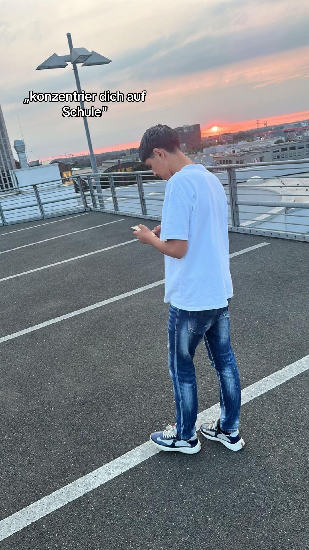 @😶🌫️