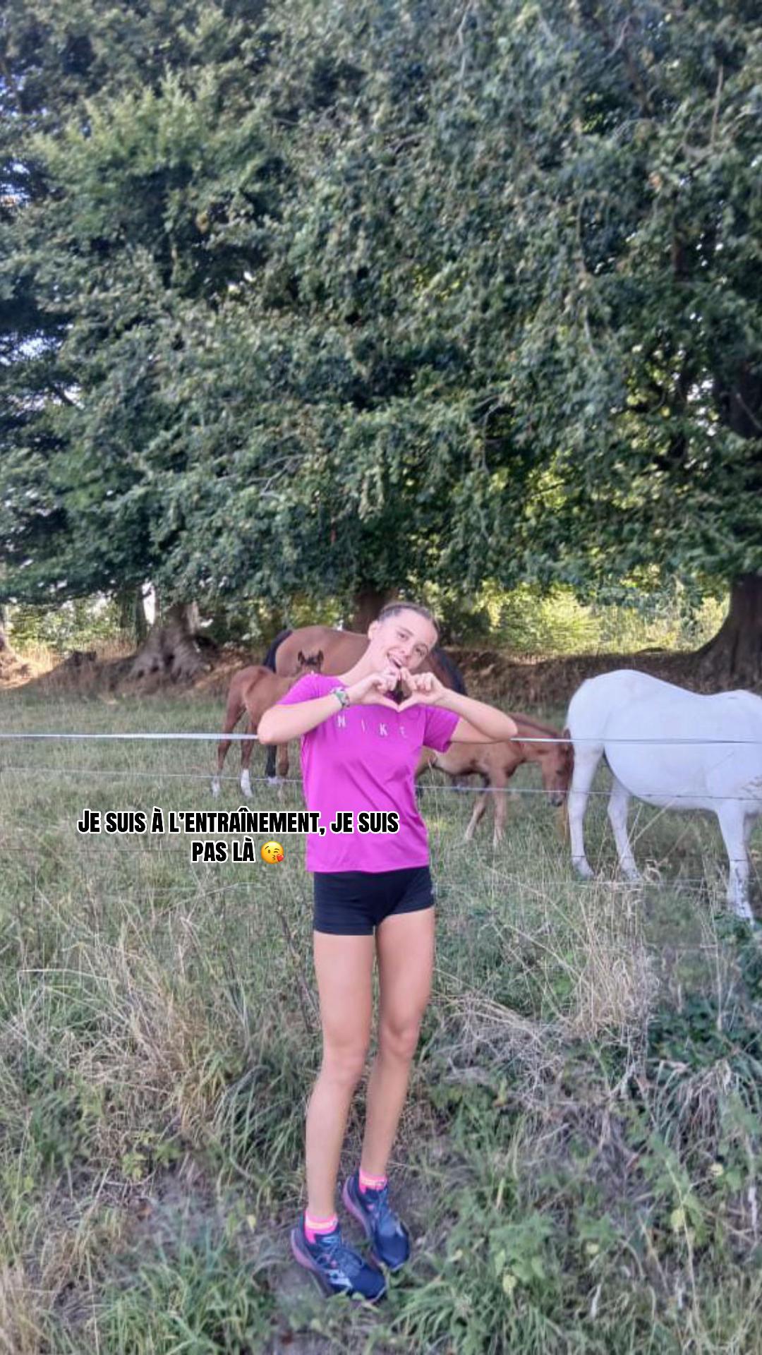 @camille_rochette
