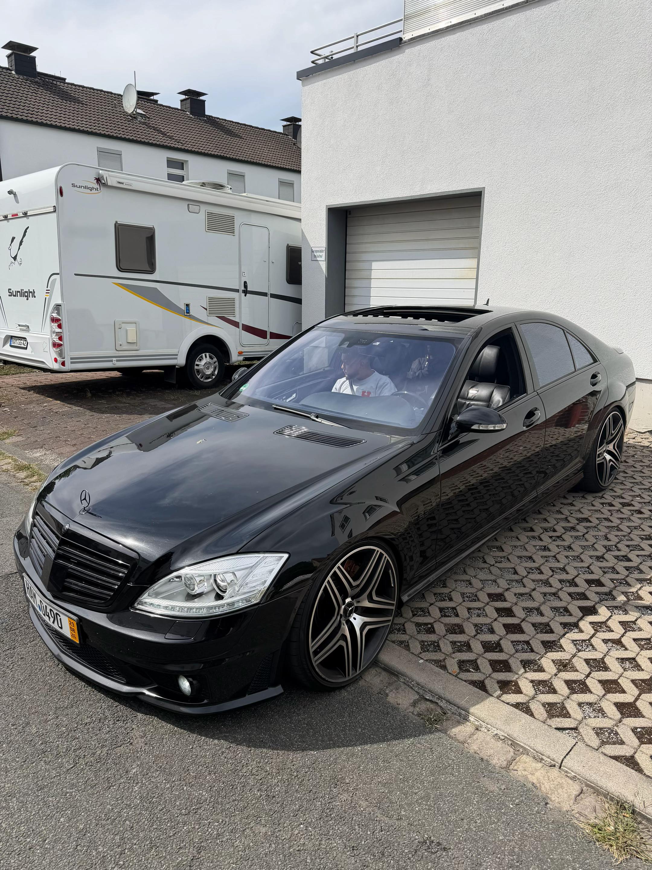 @dugacki.lakirani