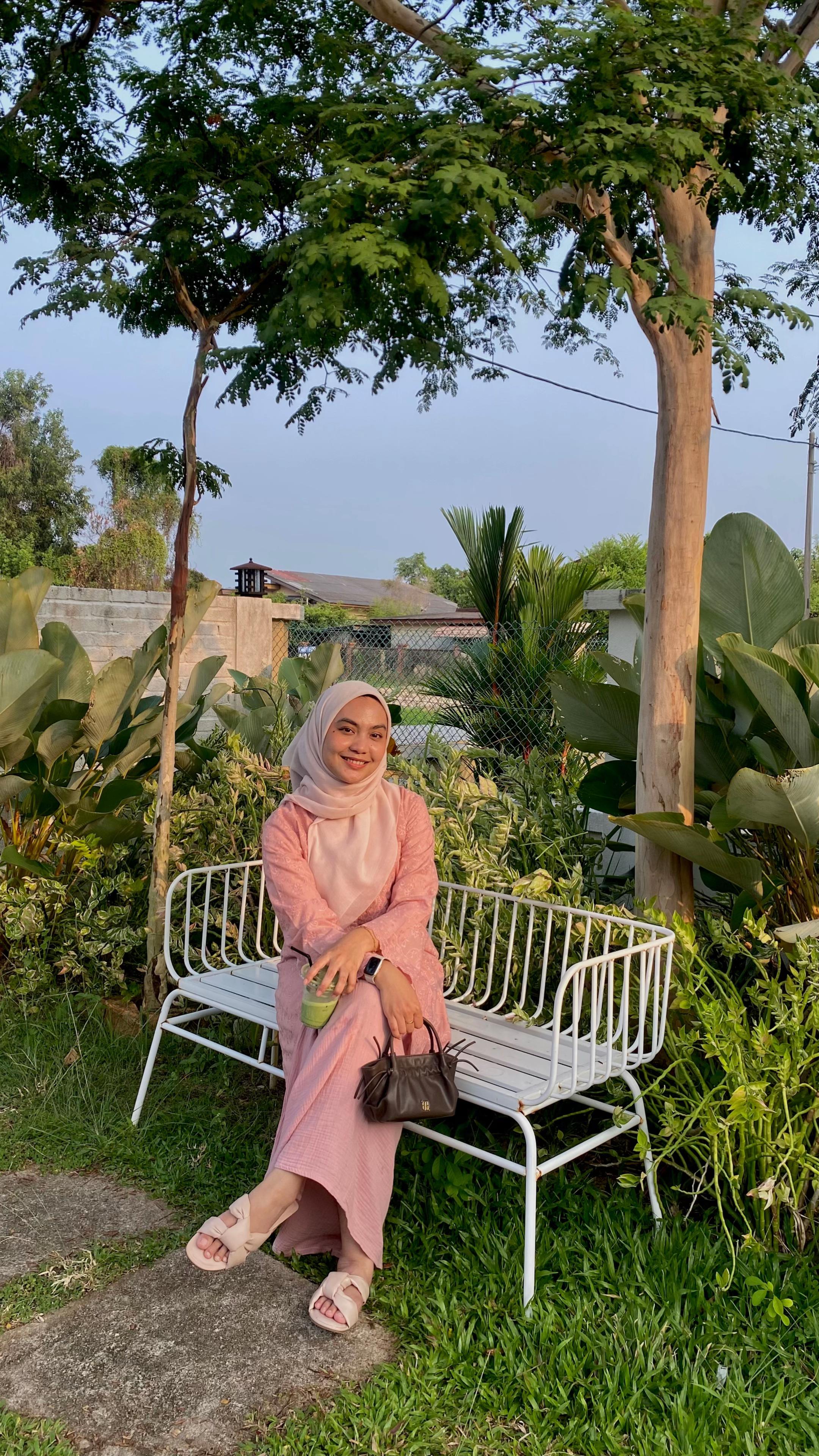 @ainshaz