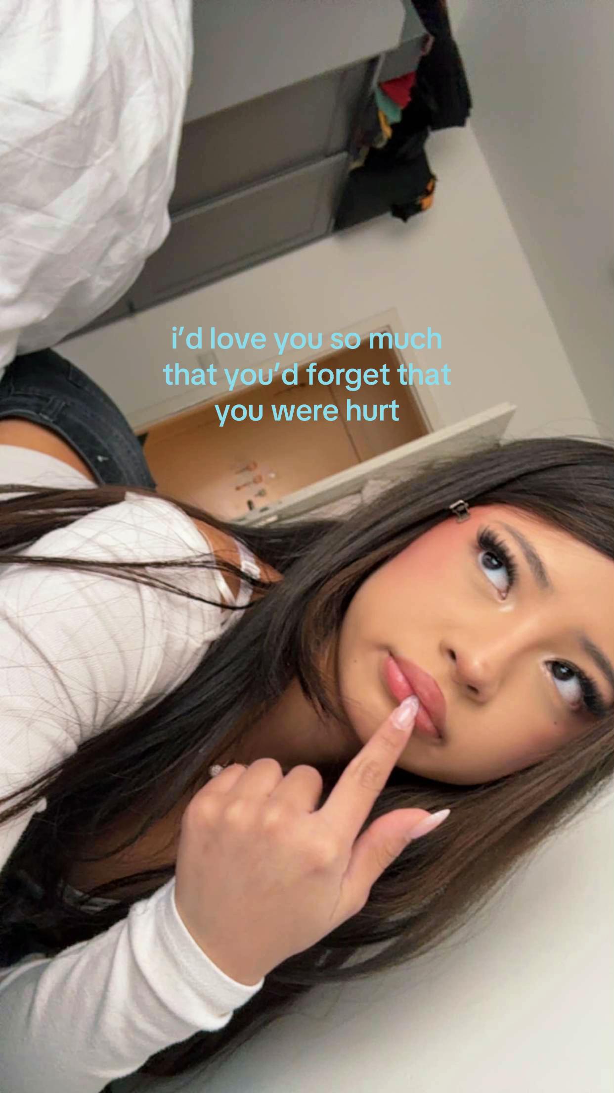 @️