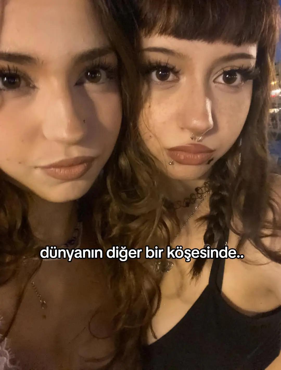 @👻