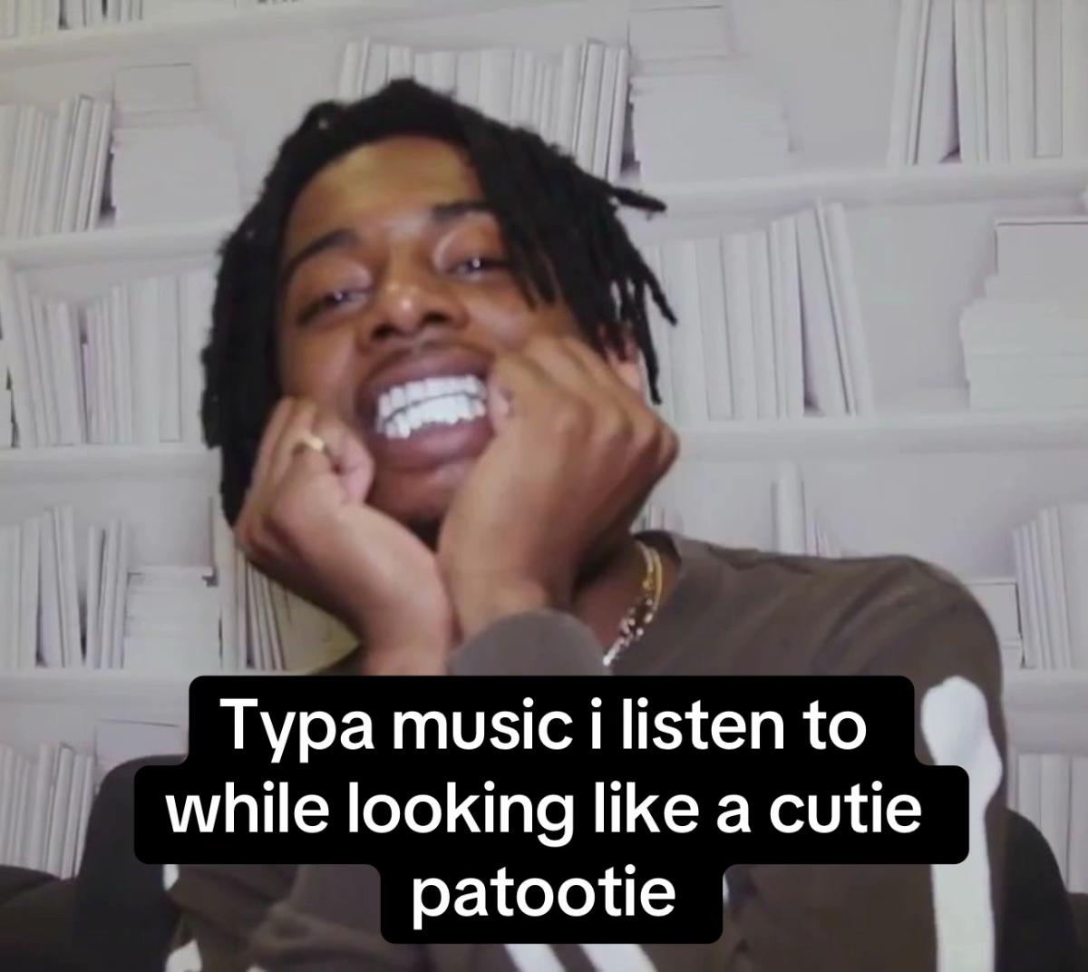 @𖣂