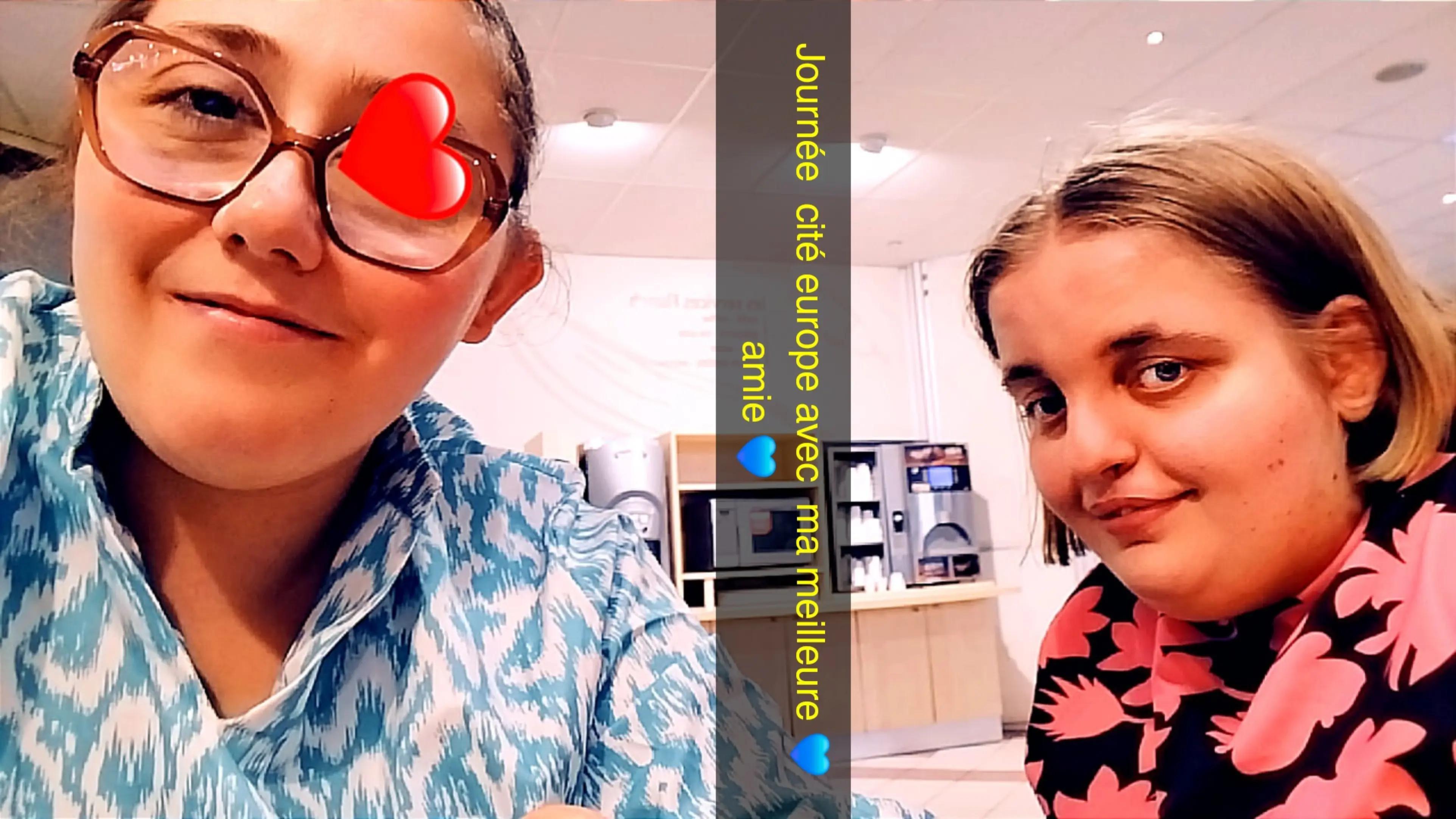 @⭐main dans la main avec laure⭐