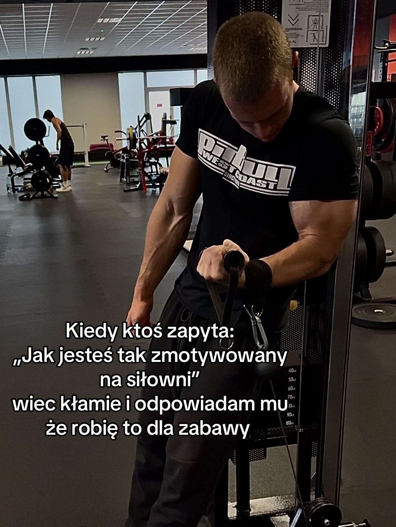 @🦇