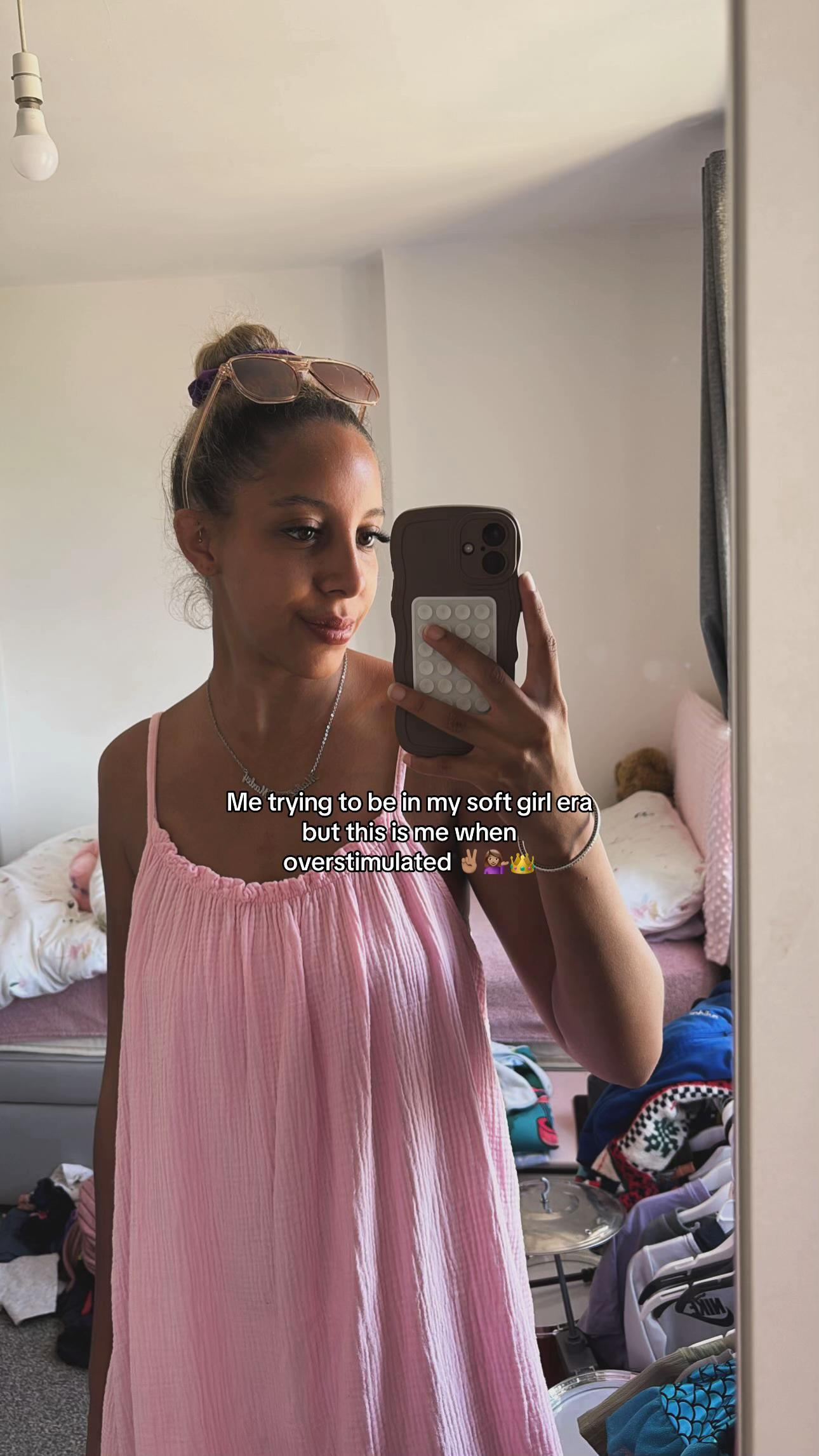 @megrichards99