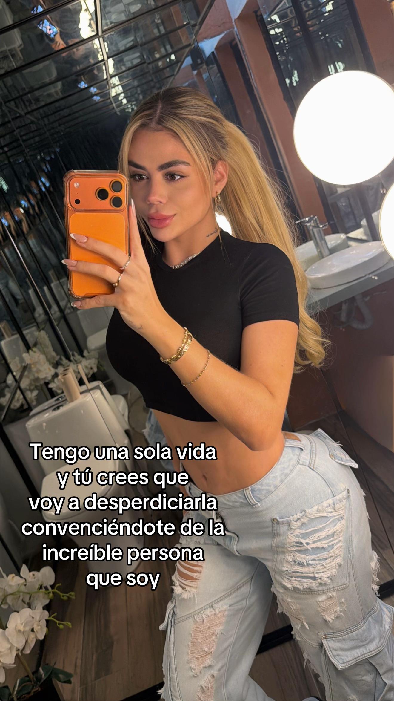 @Daniela Nova🖤