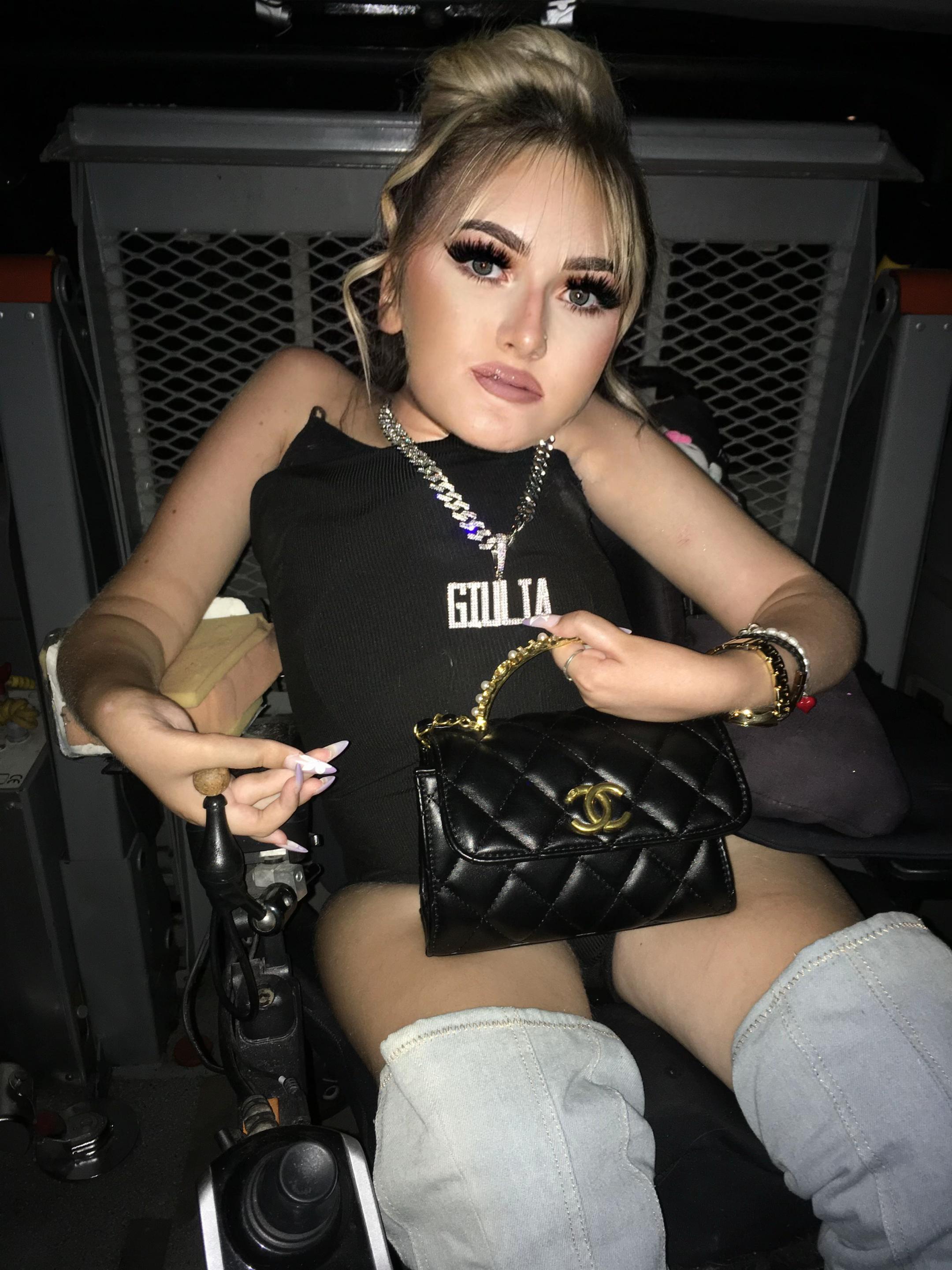 @giuli