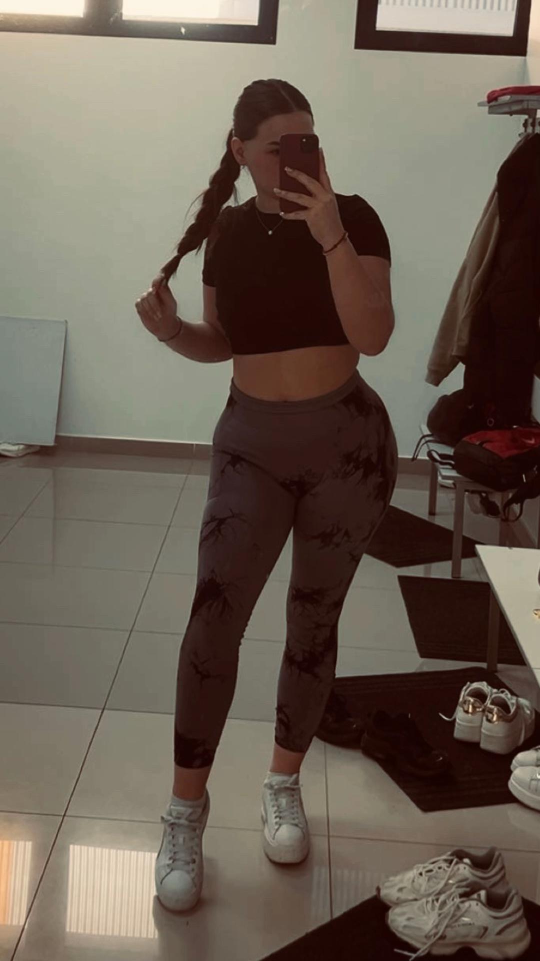 @Tina