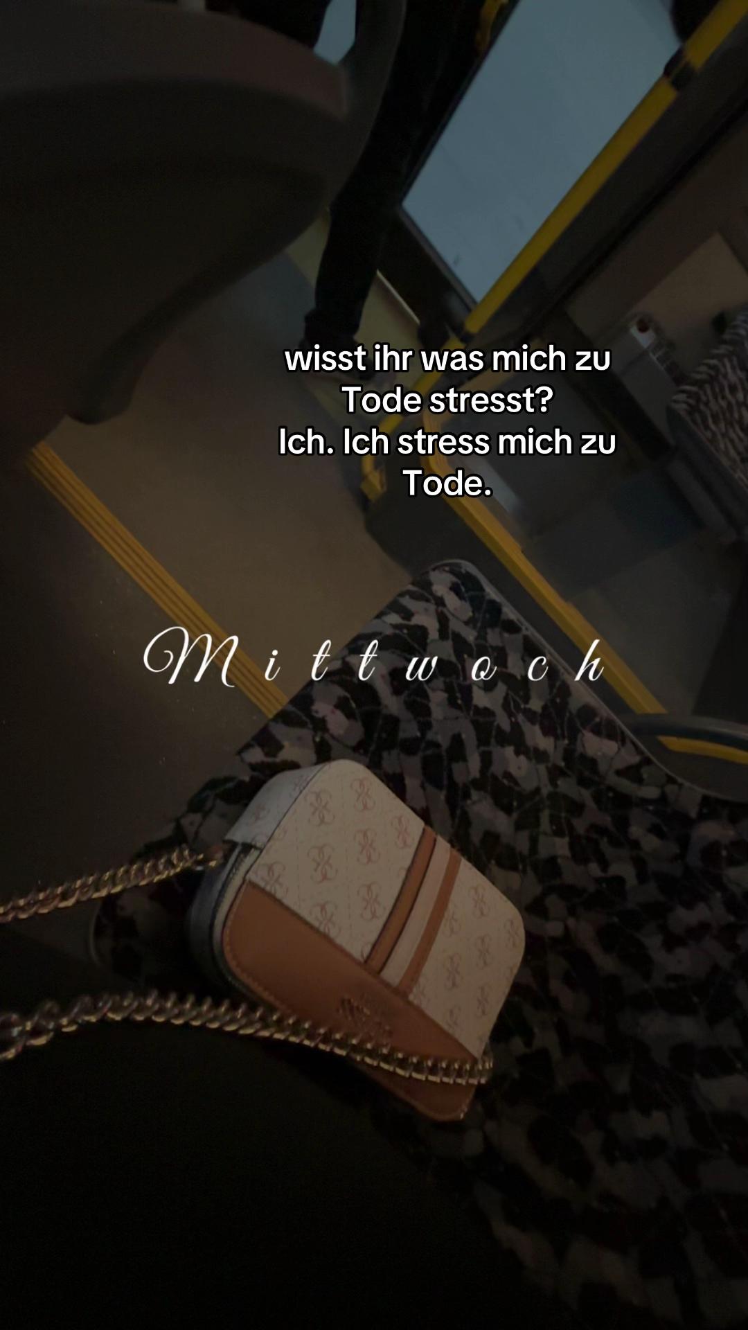 @Beccy🦋۶ৎ