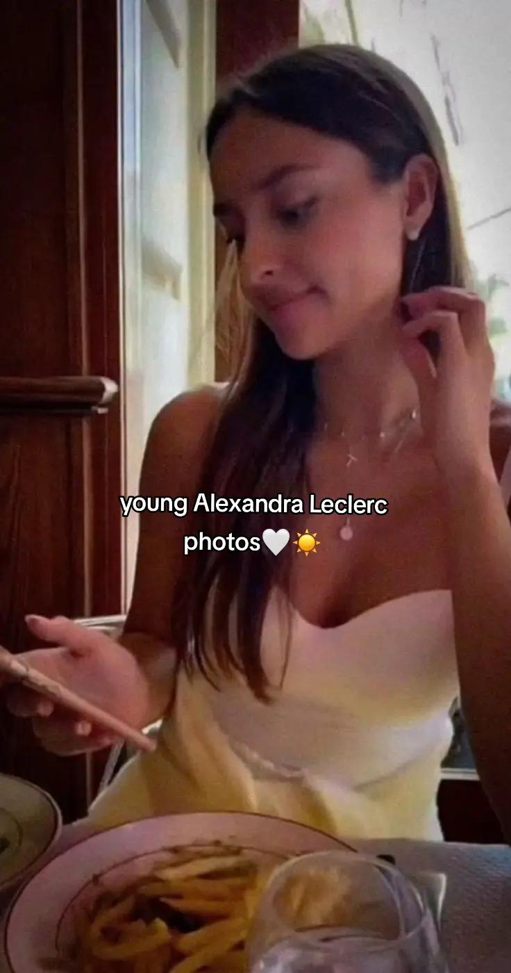 @Alexa | fanpage🦋