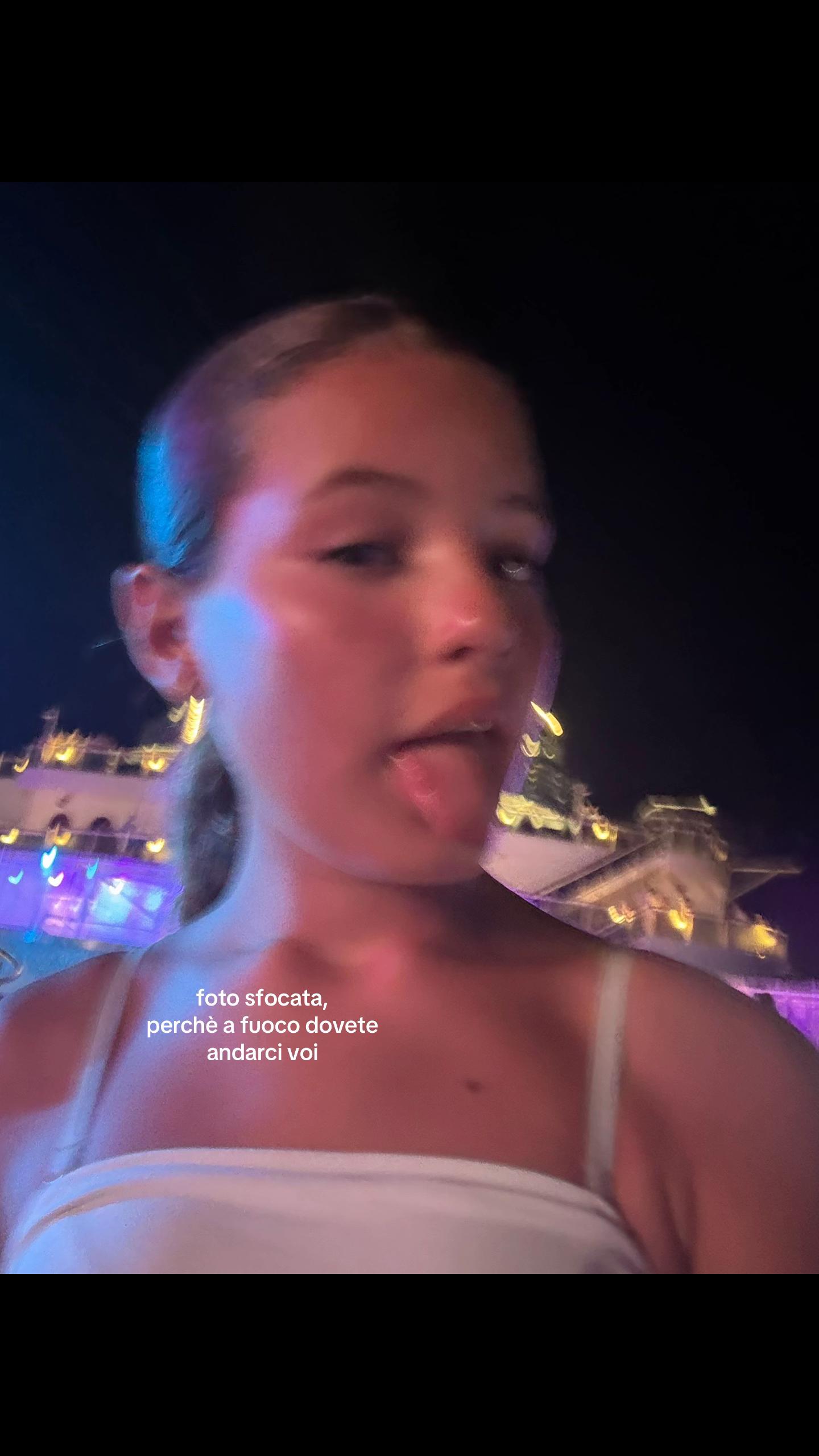 @vickyy