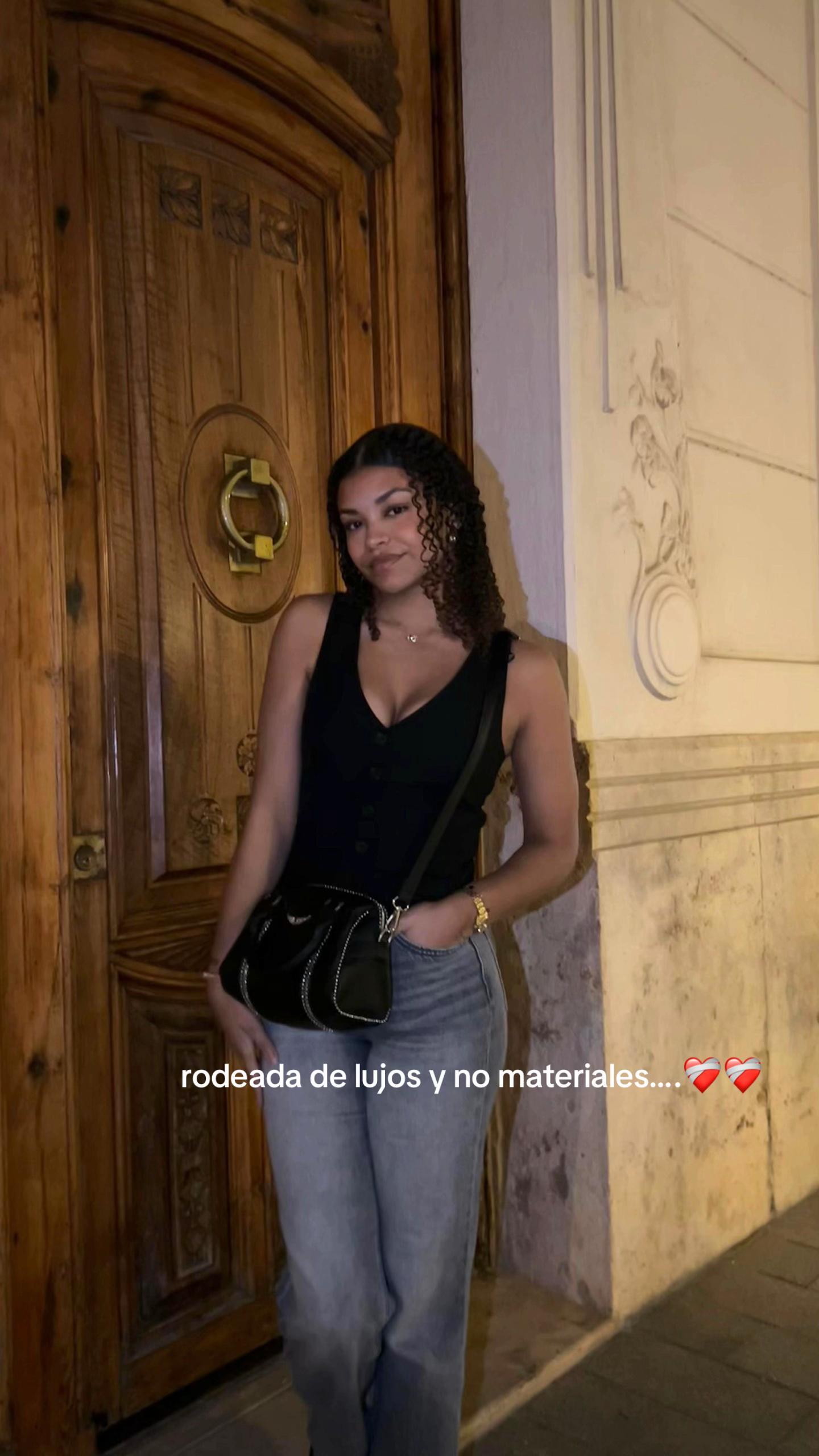 @Aisha🍒