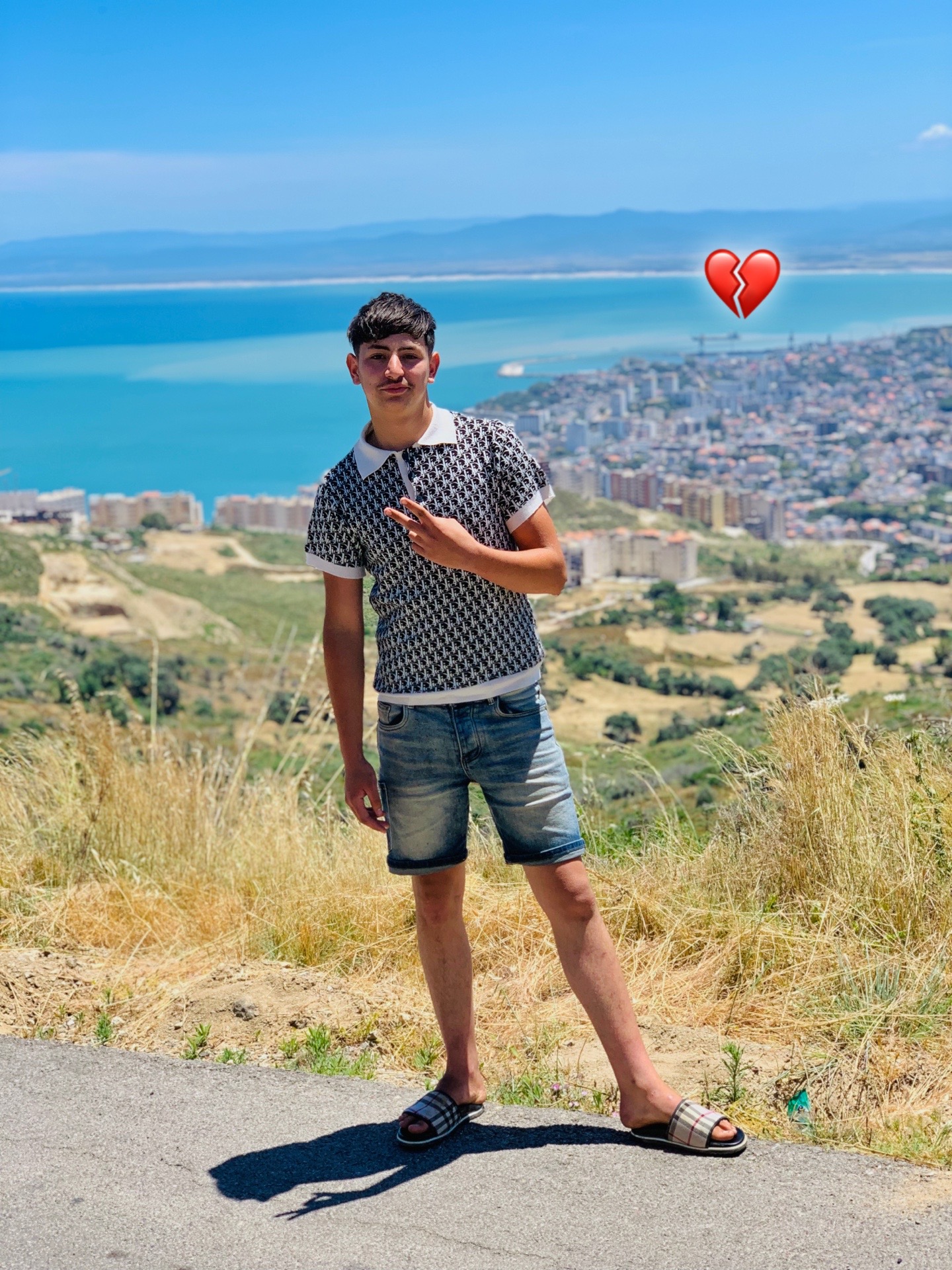 @🇪🇺𝑳𝒐𝒖𝒂𝒚🇪🇺