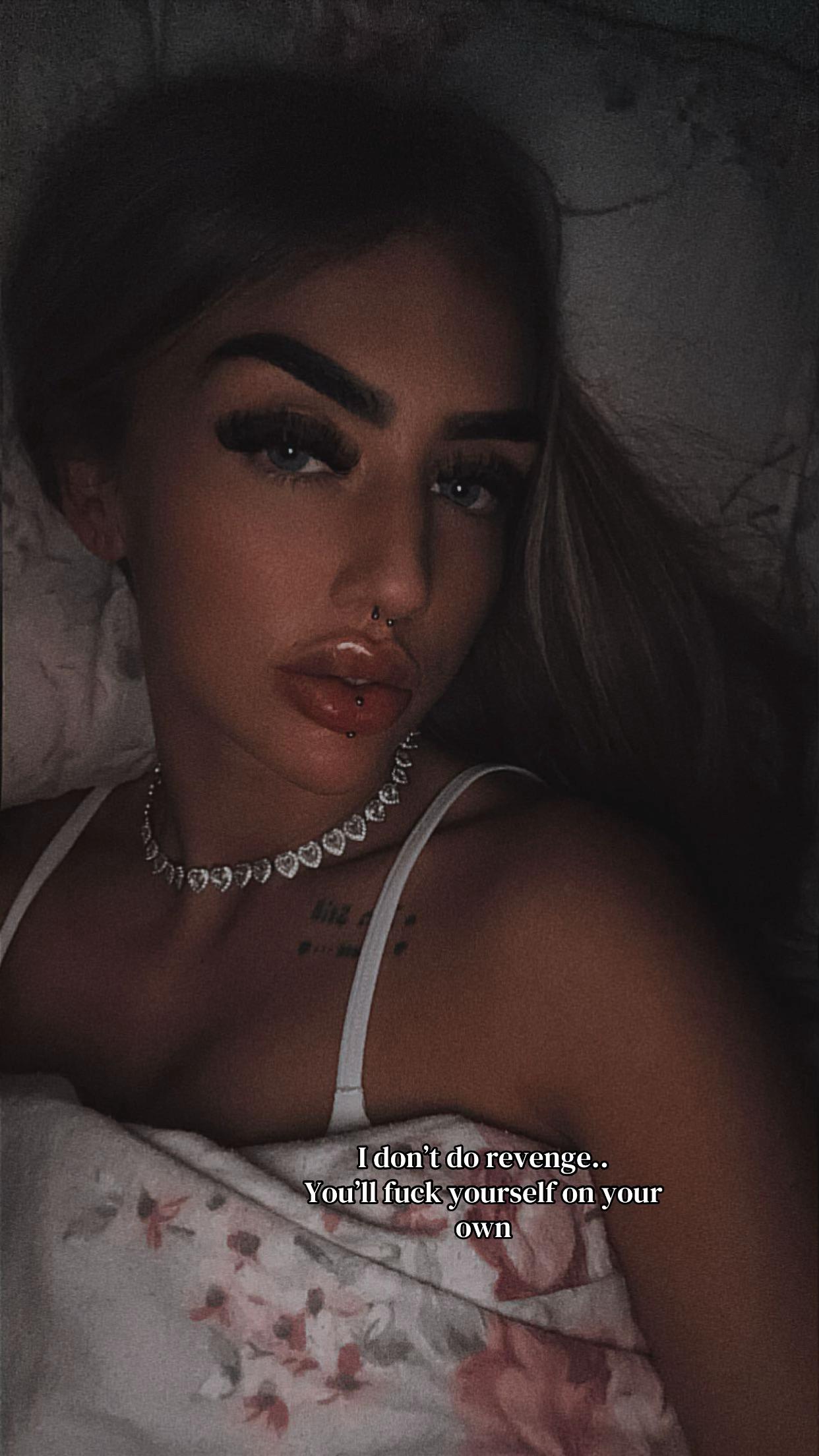 @💎👑 ~𝕼𝖚𝖊𝖊𝖓 𝕭~👑💎