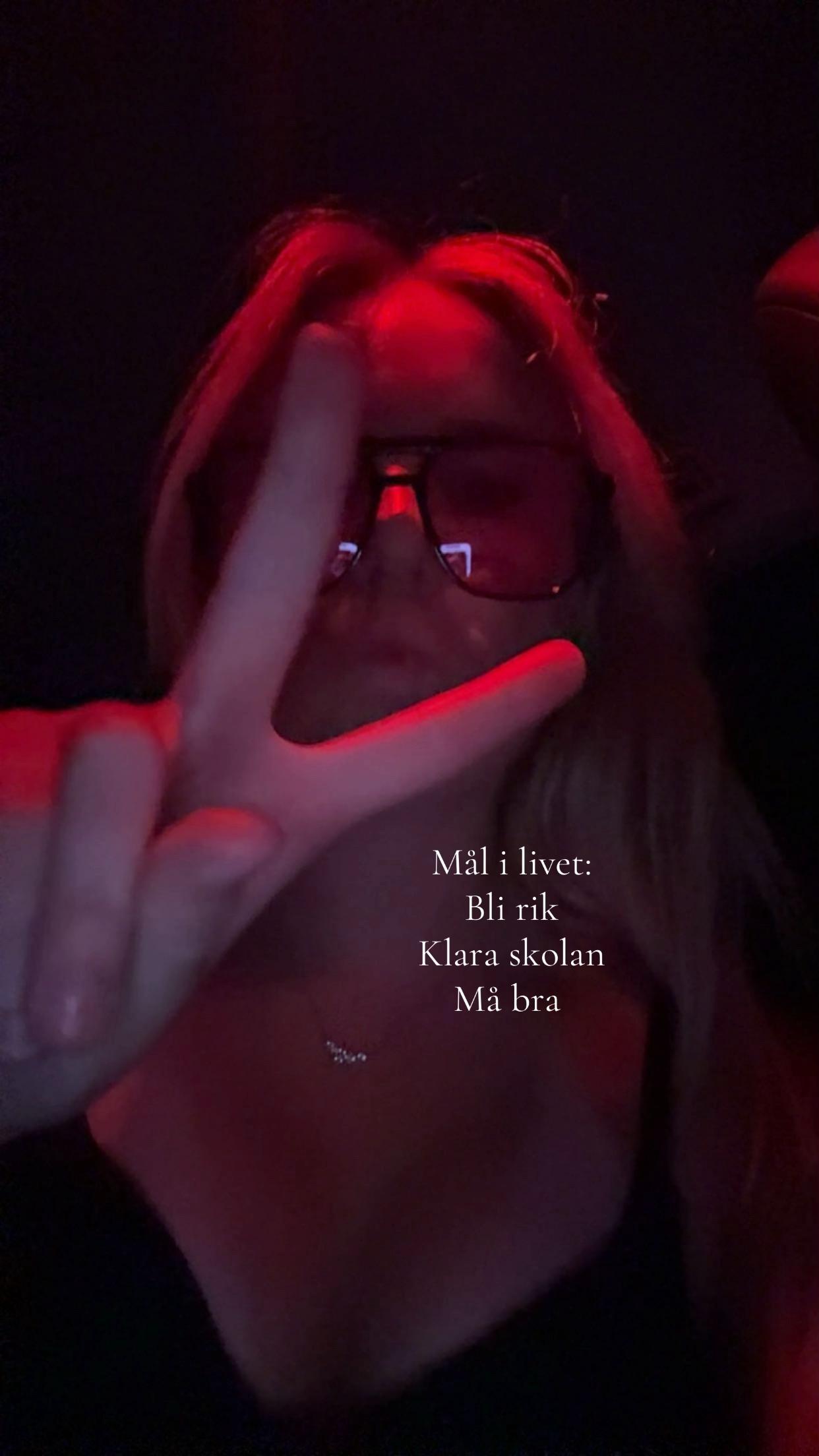 @Evelinaaa🎀