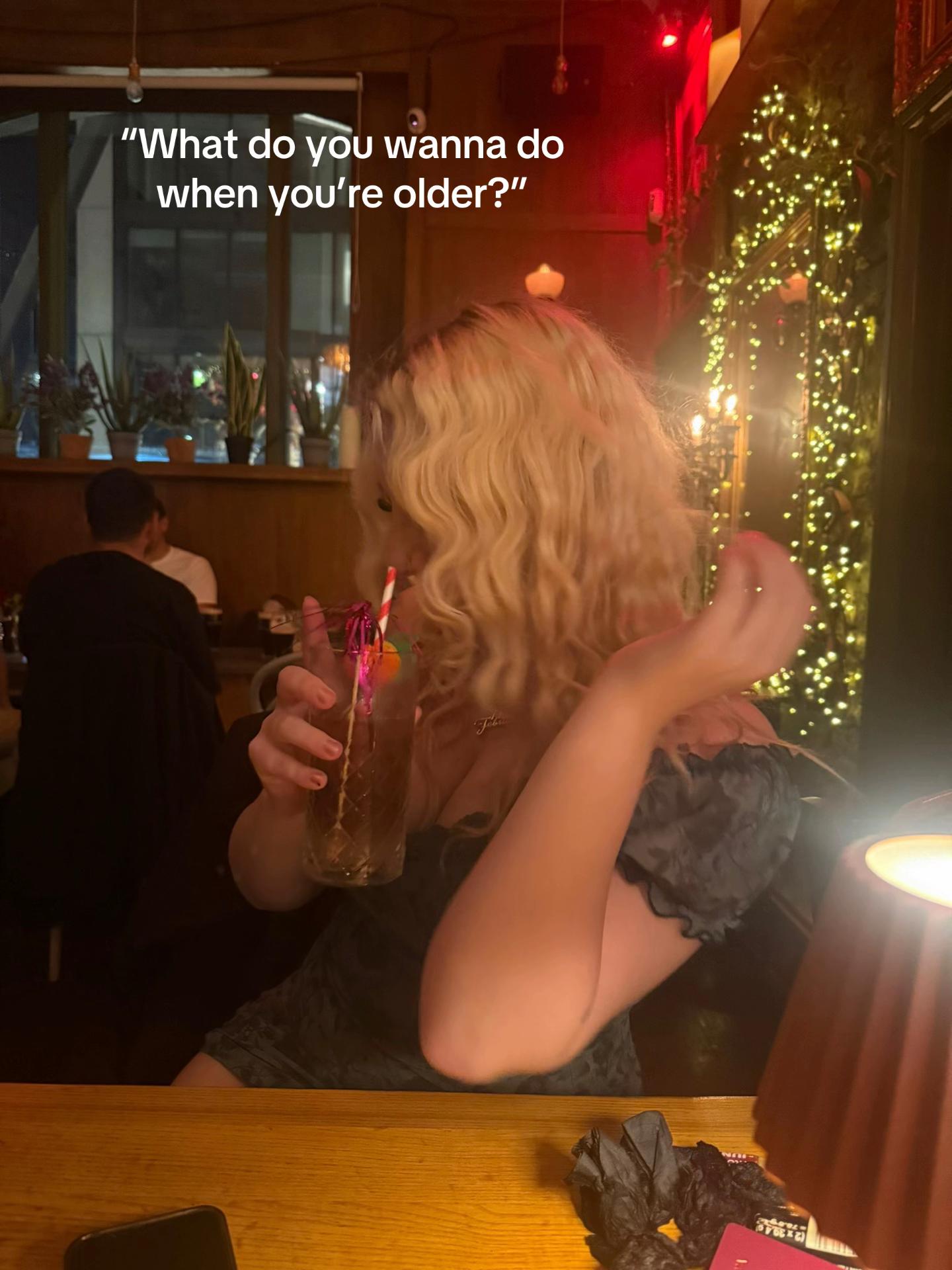 @Adelina.