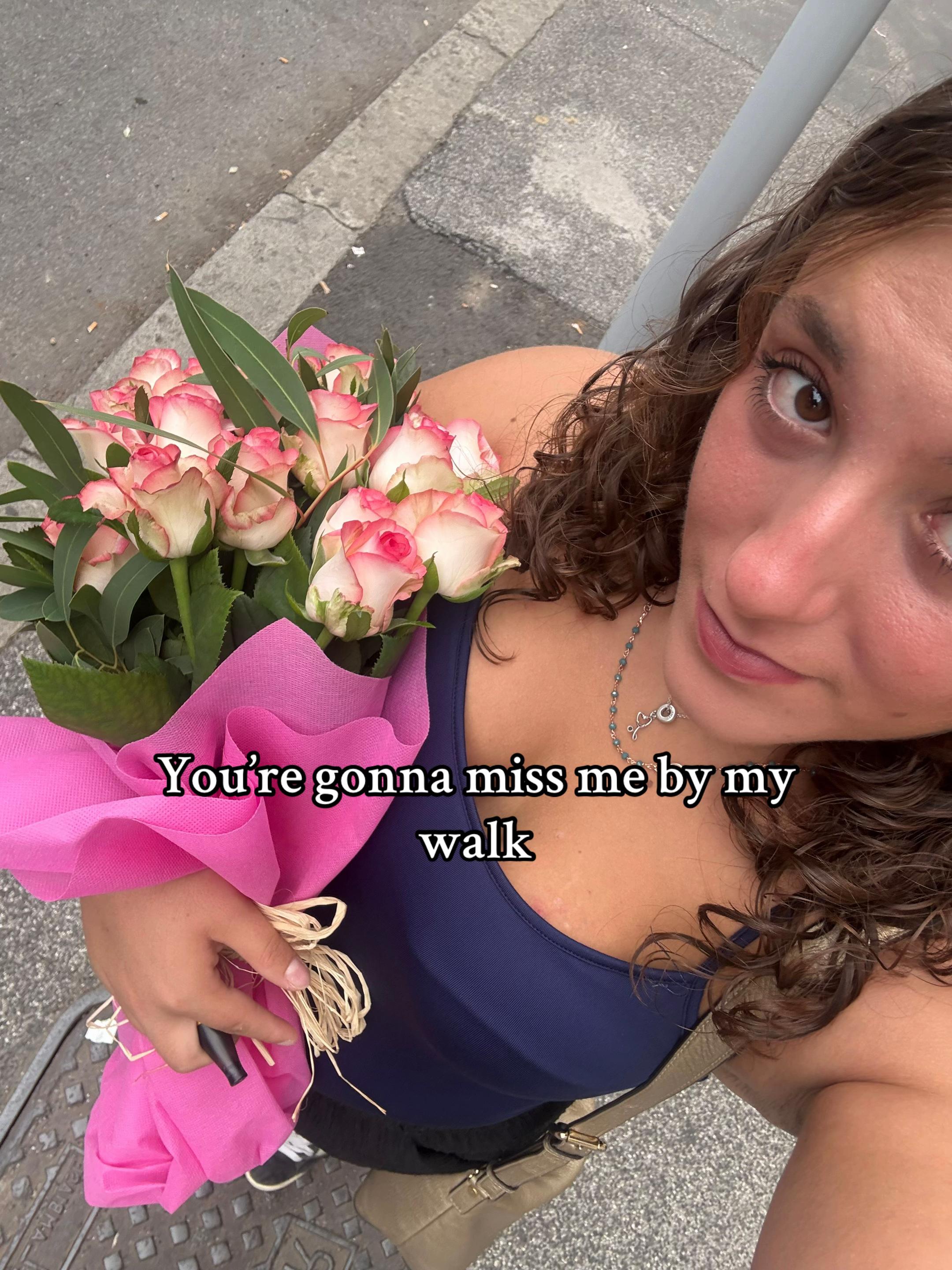 @Nia