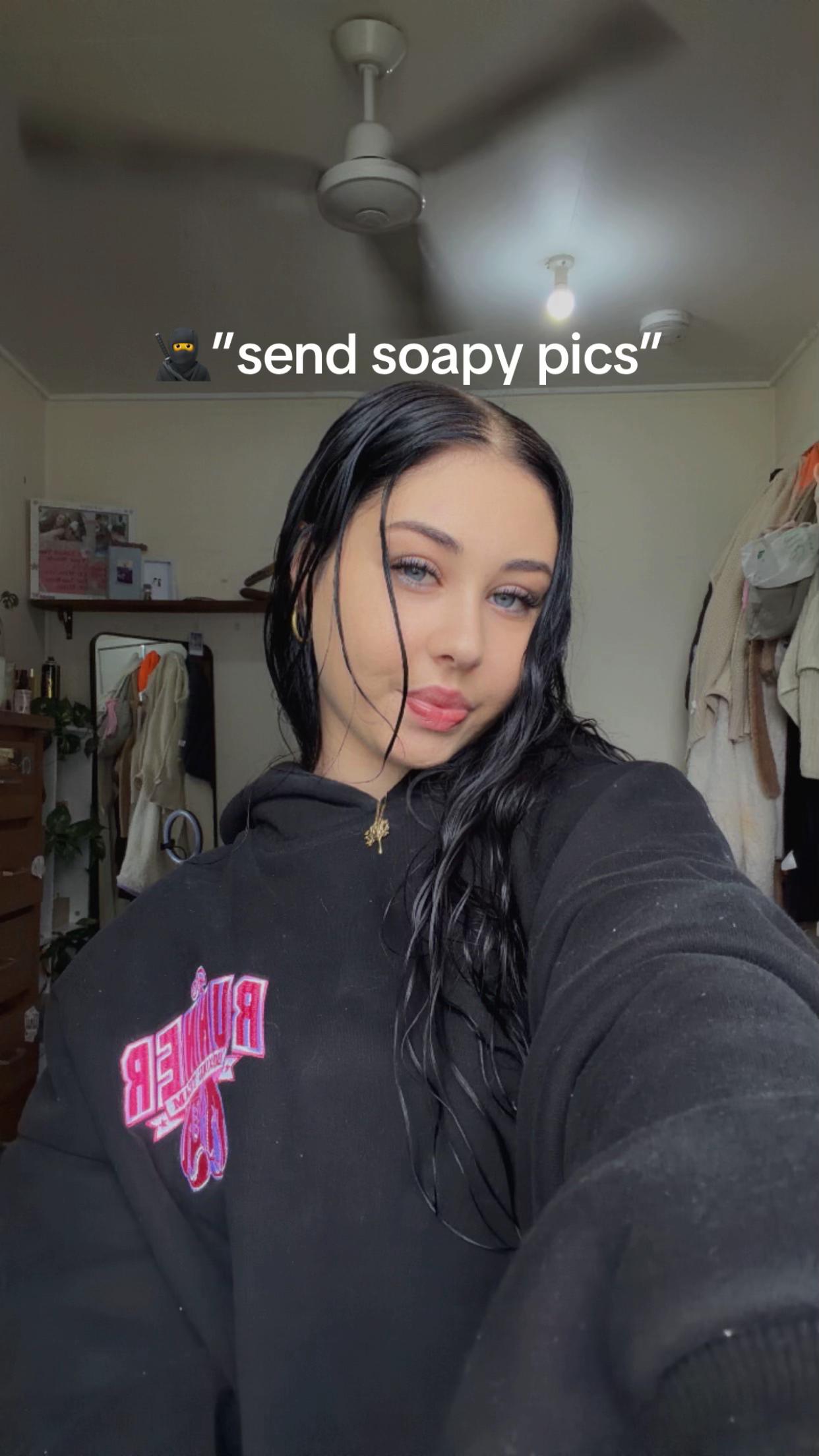 @Monty🖤