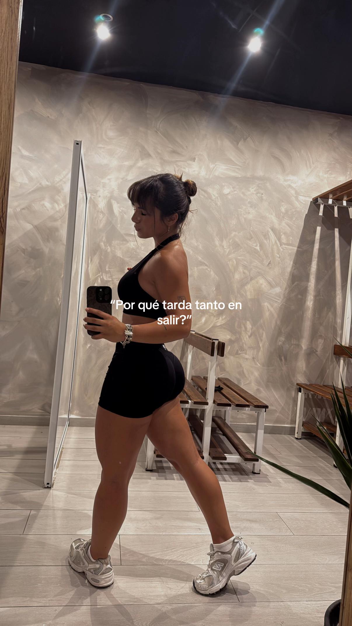 @Adriana