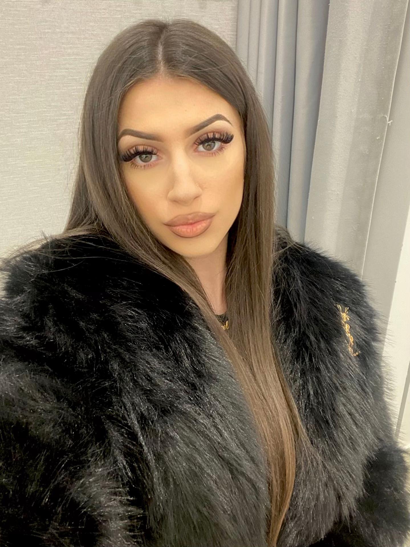 @𝓢𝓸𝓹𝓱𝓲𝓮𝓮🖤