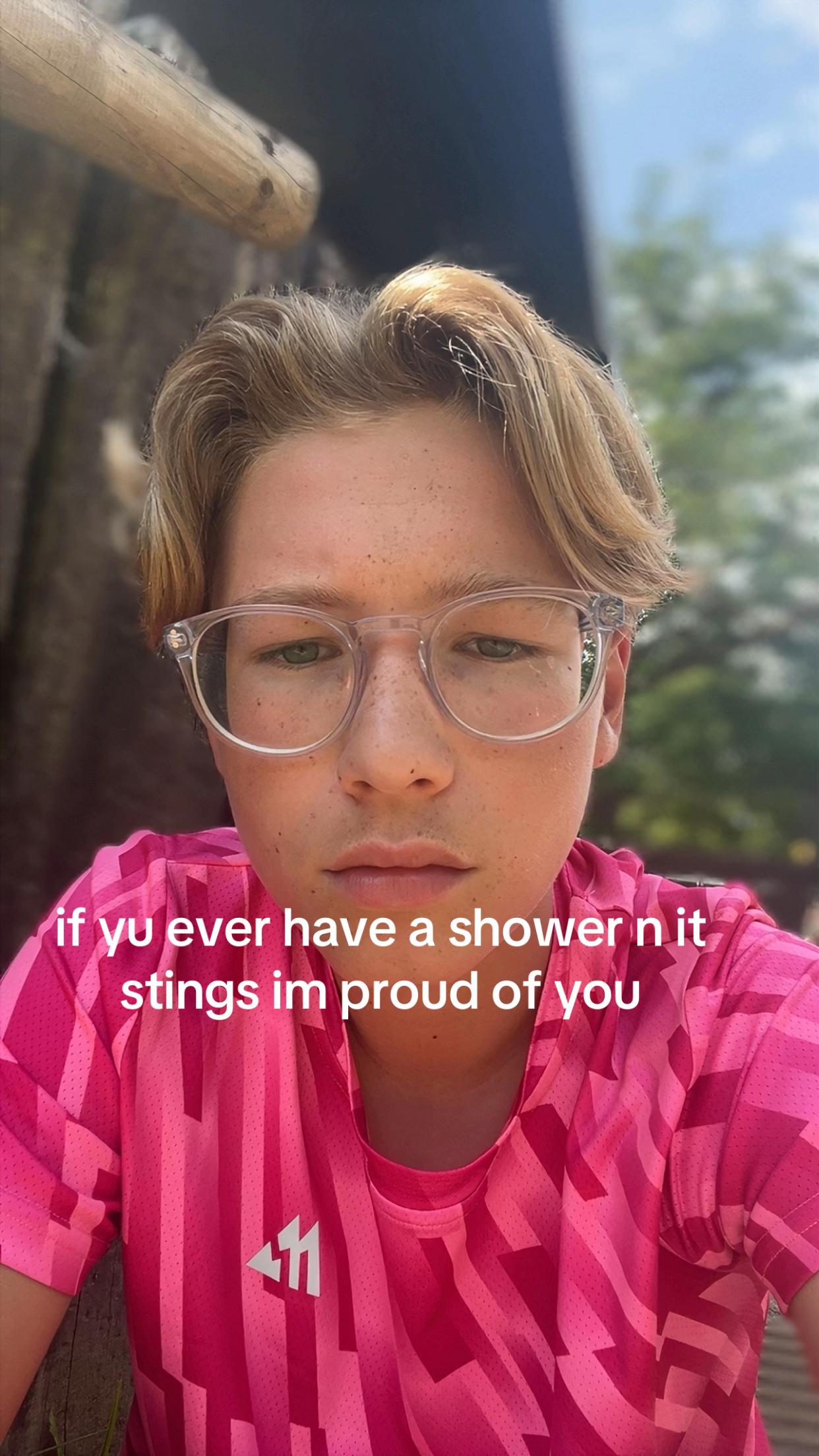 @👤