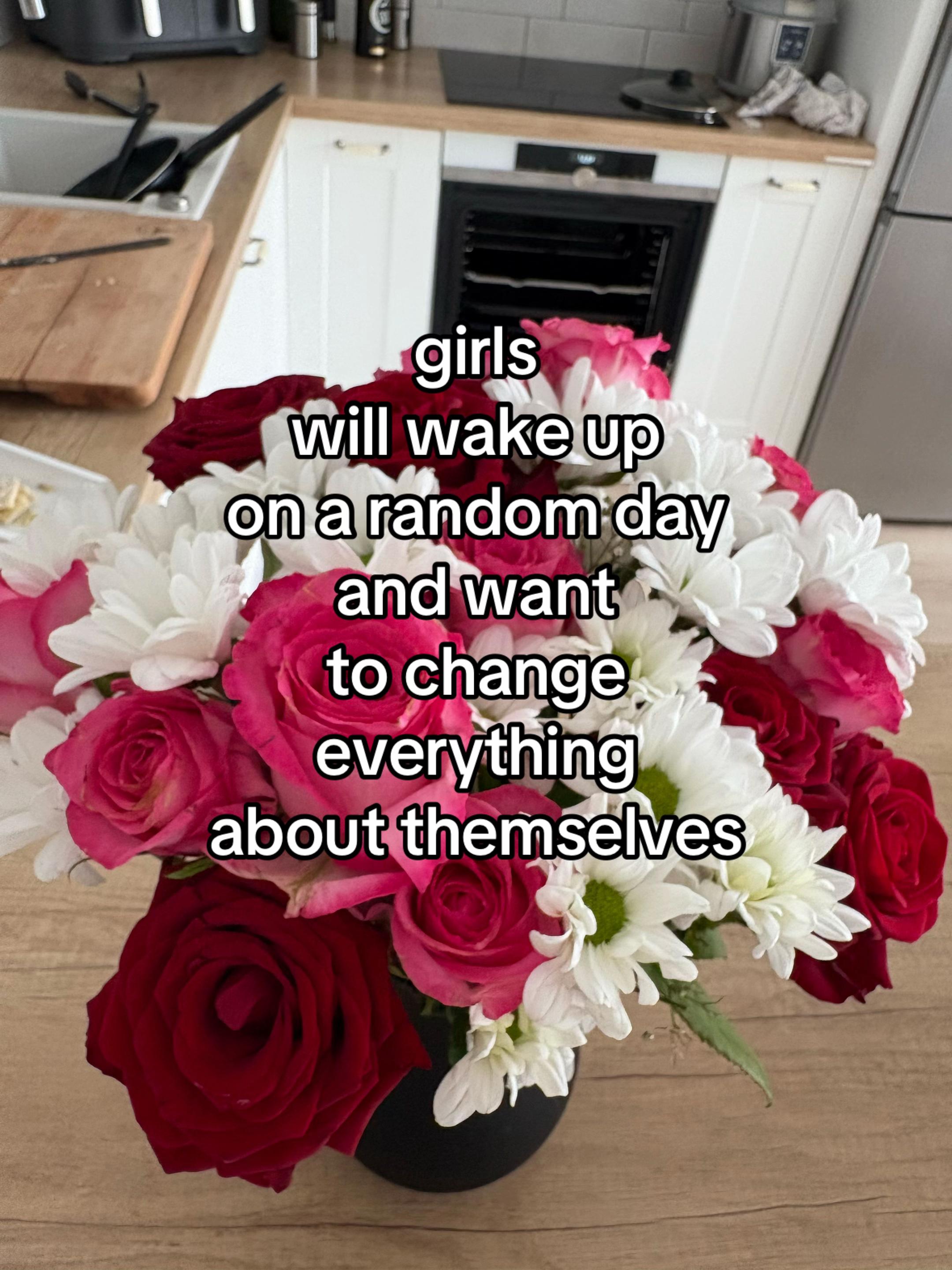 @𝓜.