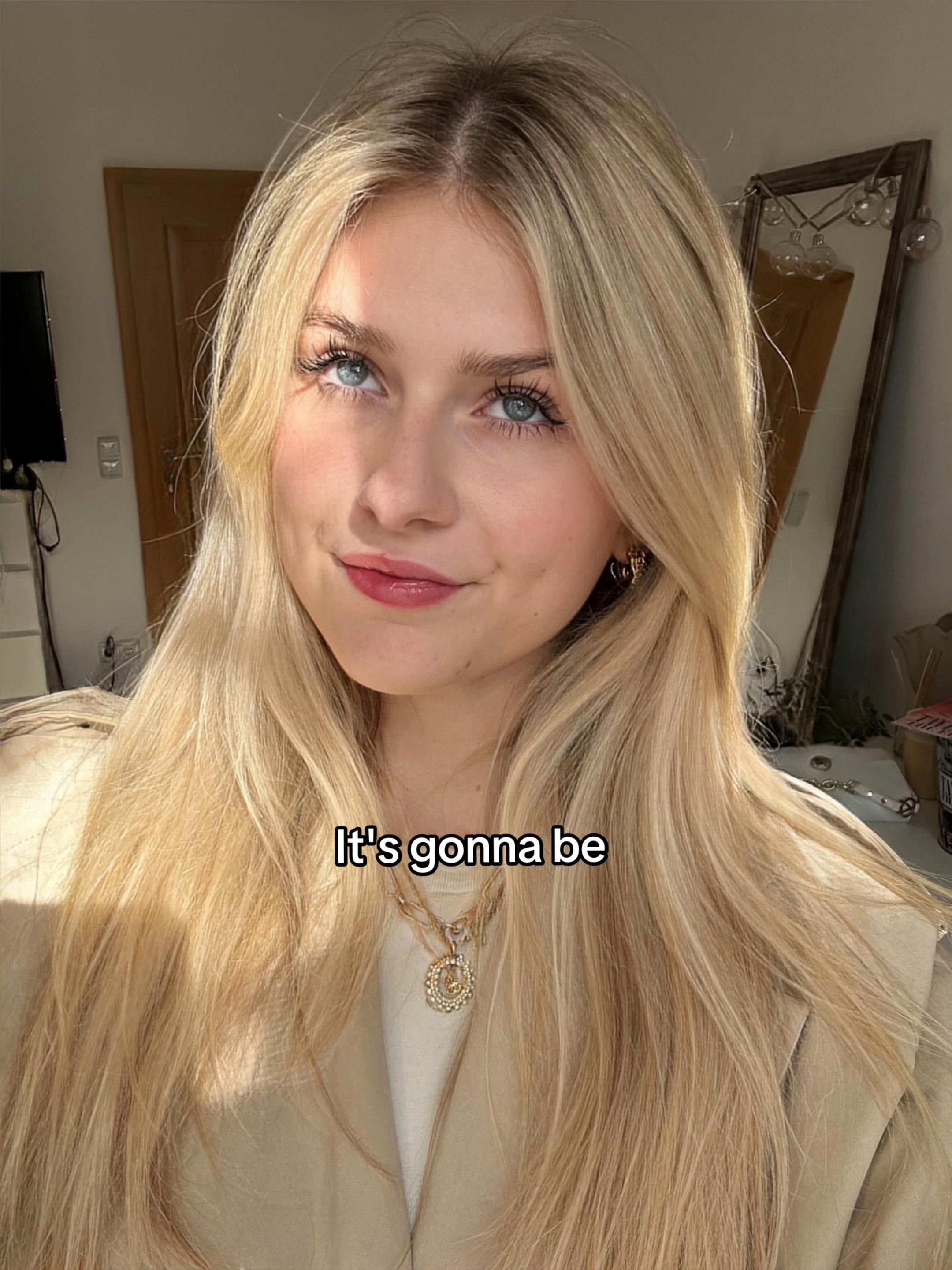 @Claudia (taylor‘s version)
