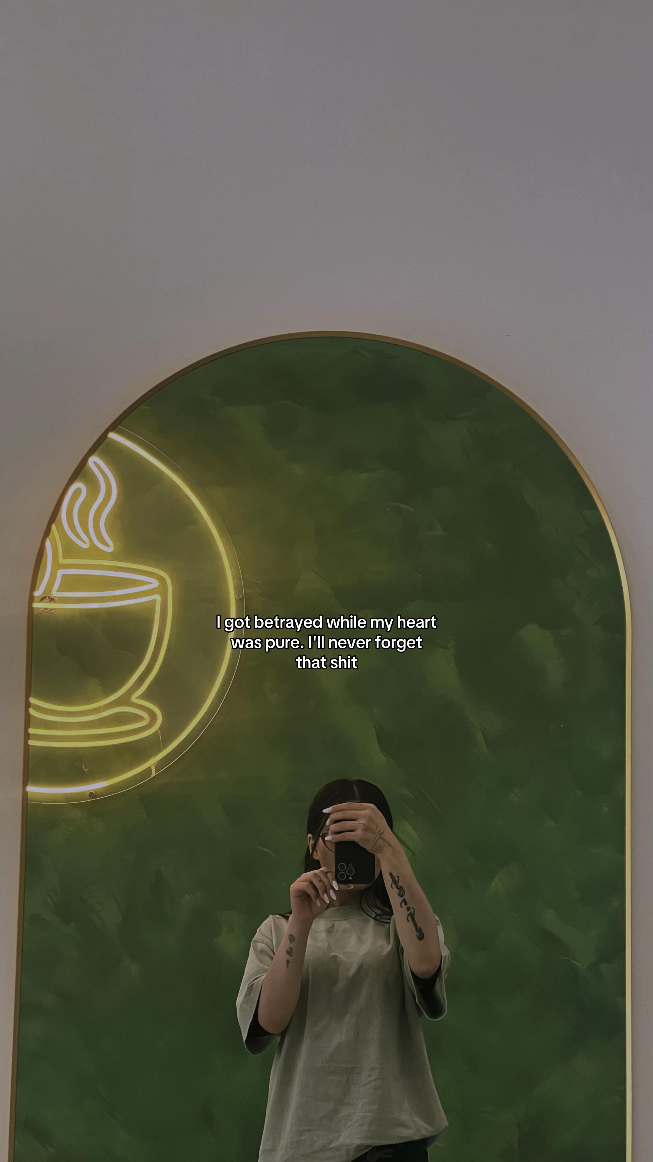 @Dee