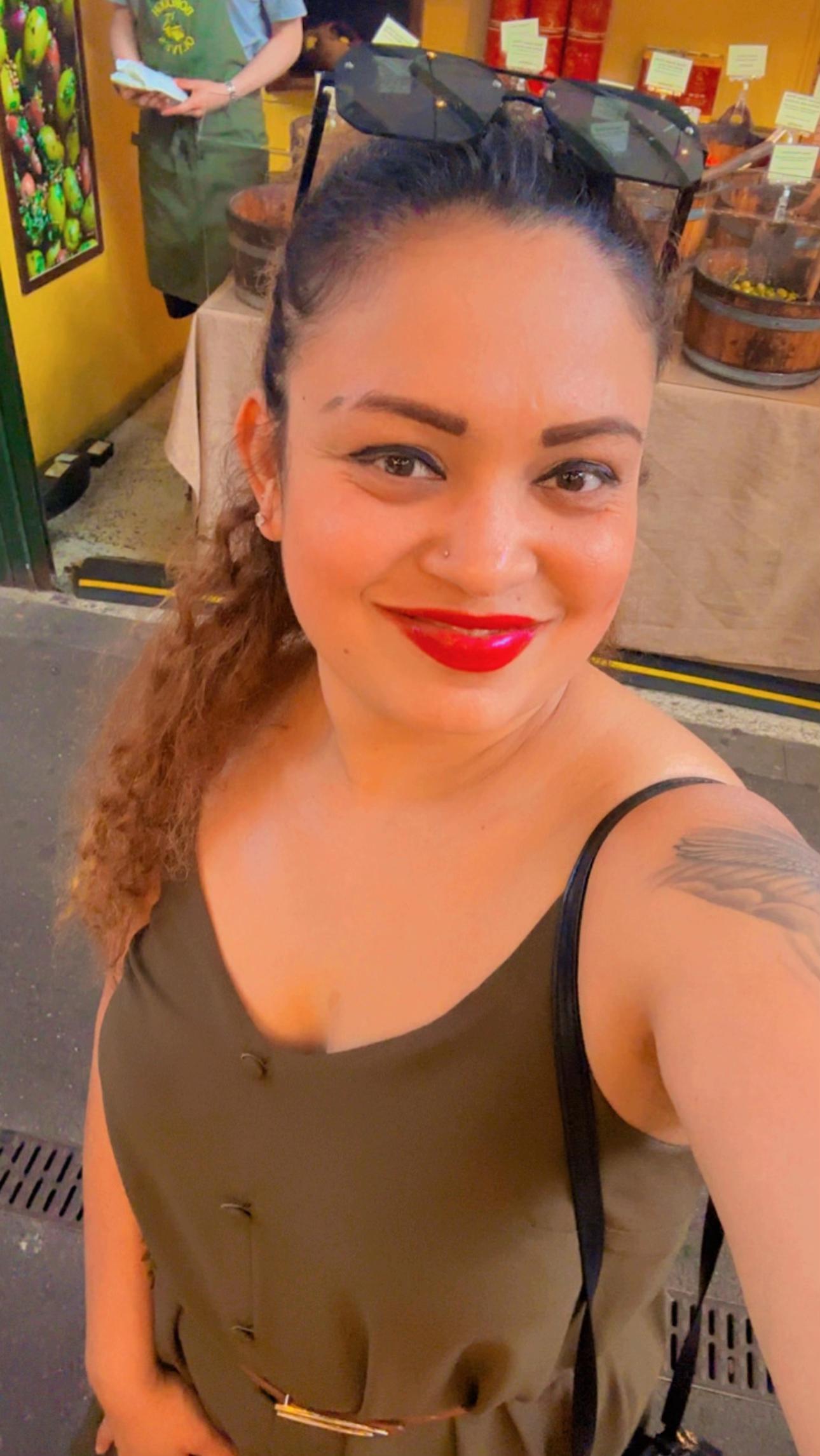 @Curly queen👑