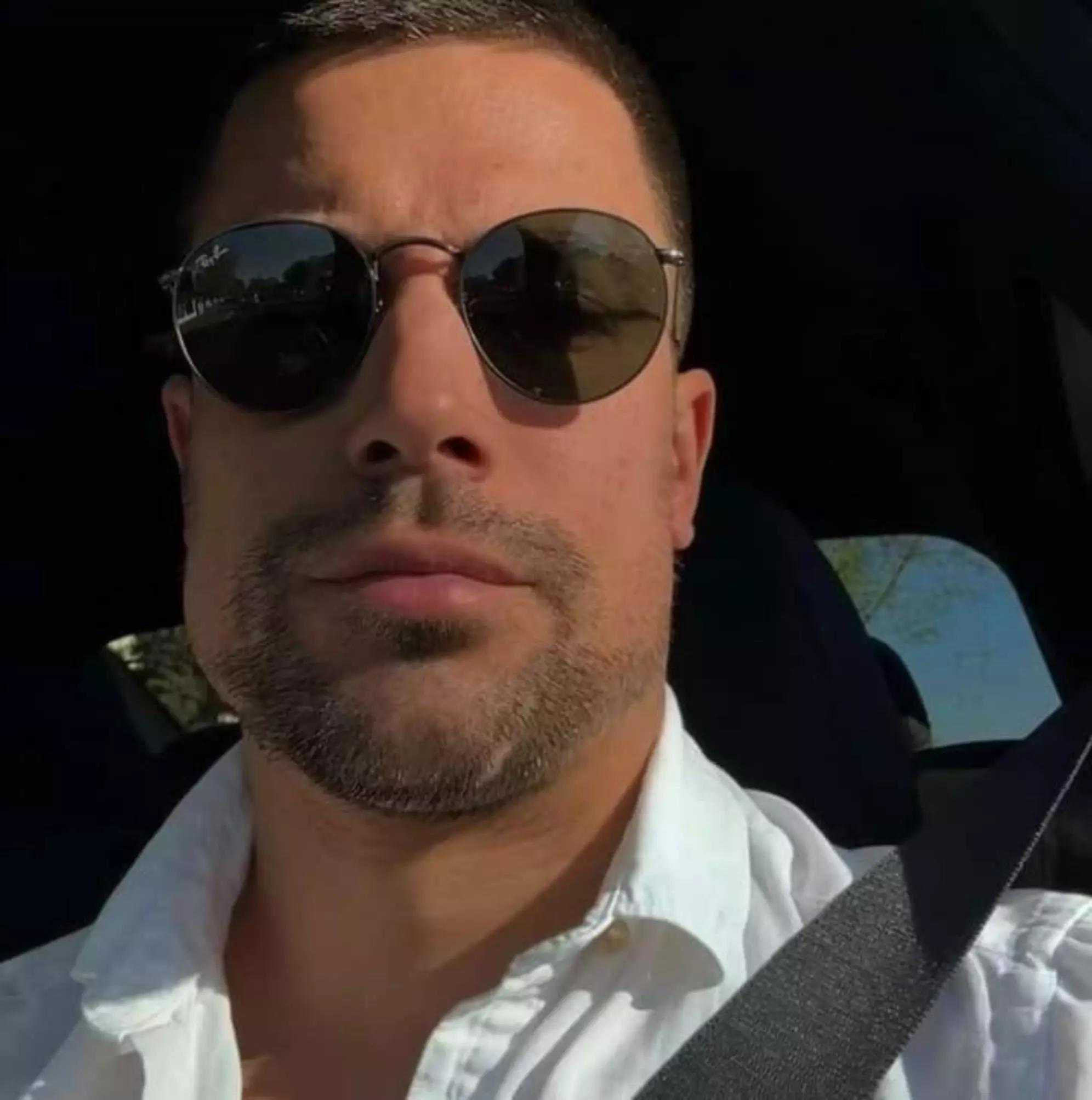 @DR. VASILIJE VUJOVIC