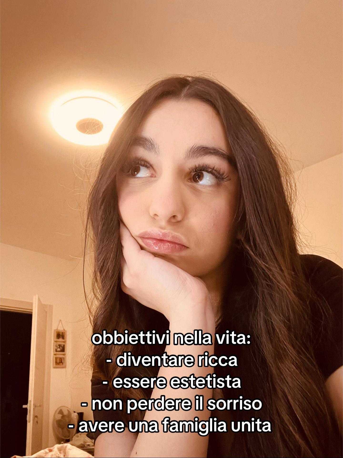 @𝒮𝑜𝒻𝒾𝒶💋