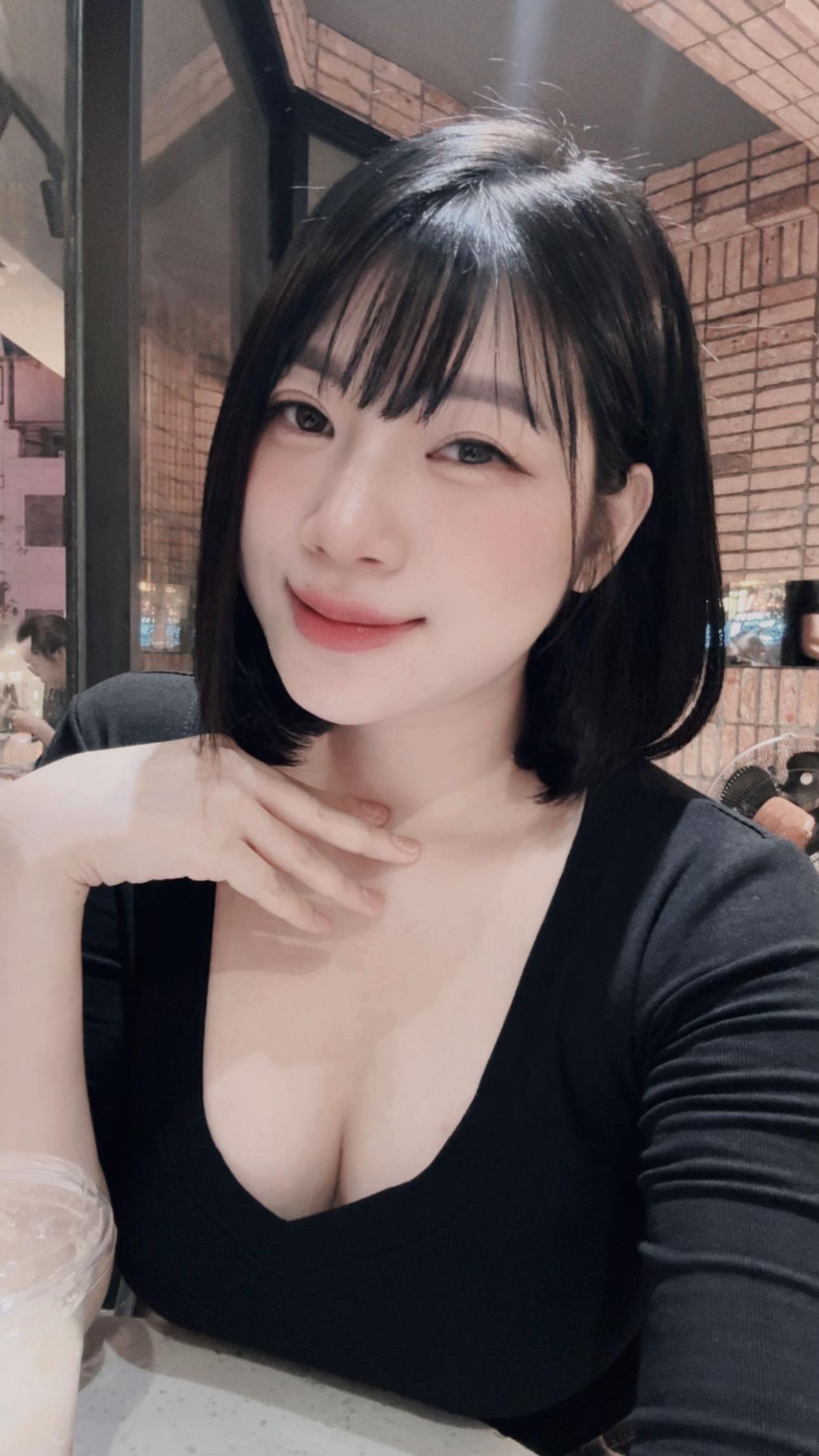 @Tường Liên Mercedes