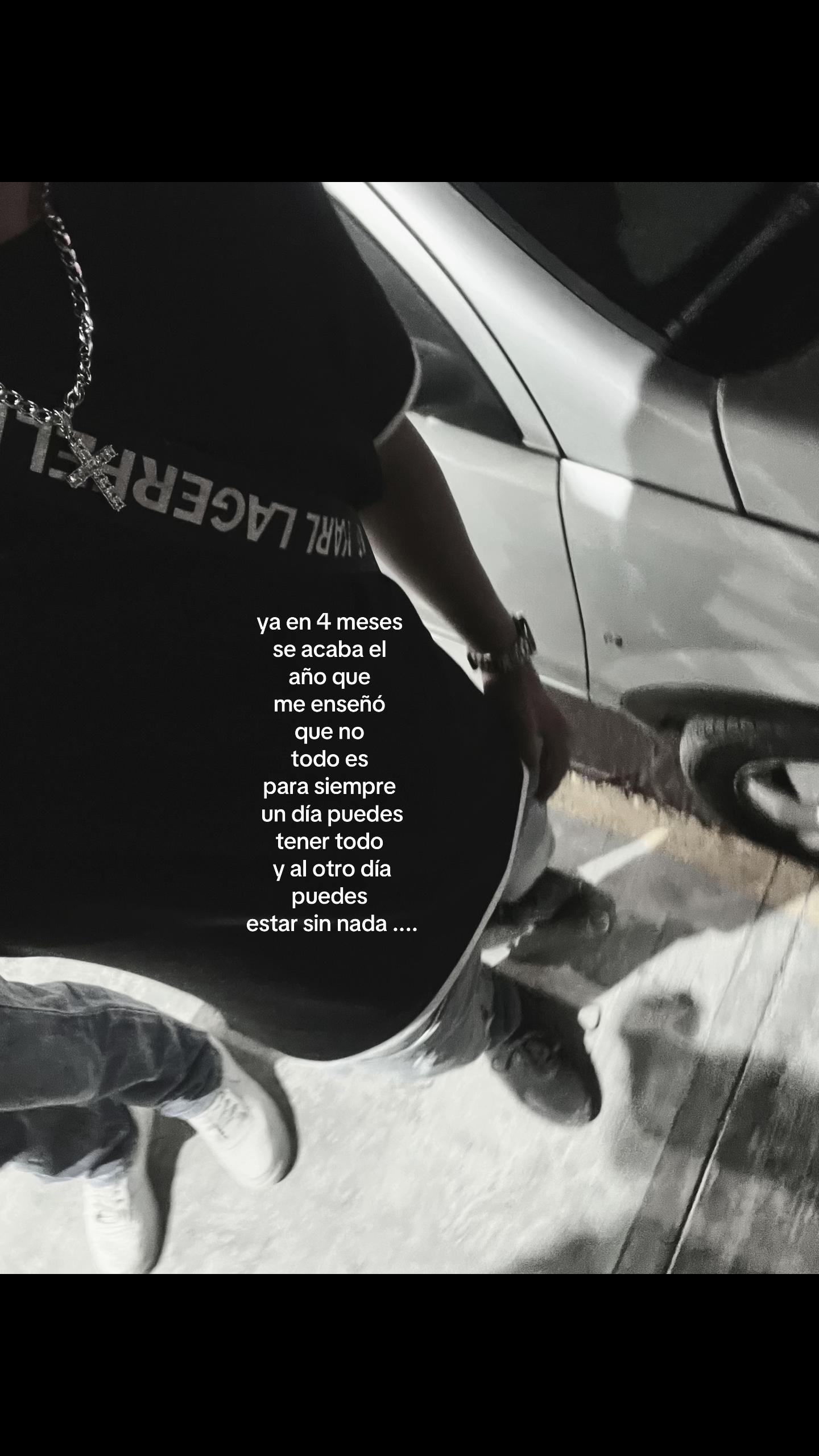 @👤
