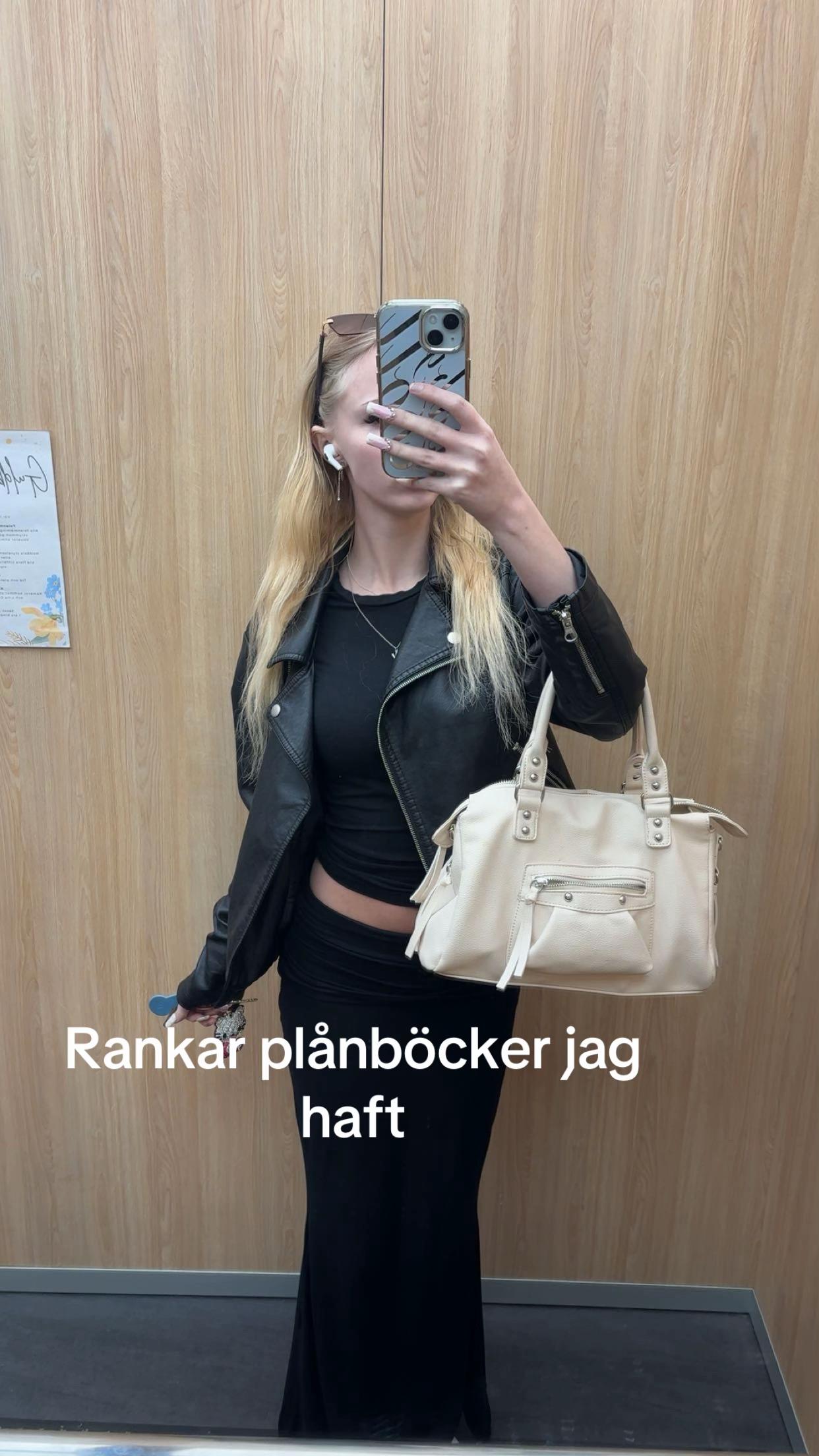 @💋😚