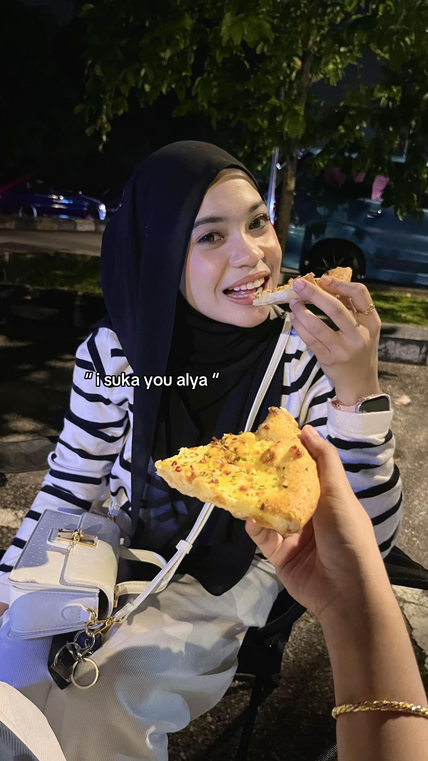 @𝒶𝓁𝓎𝒶