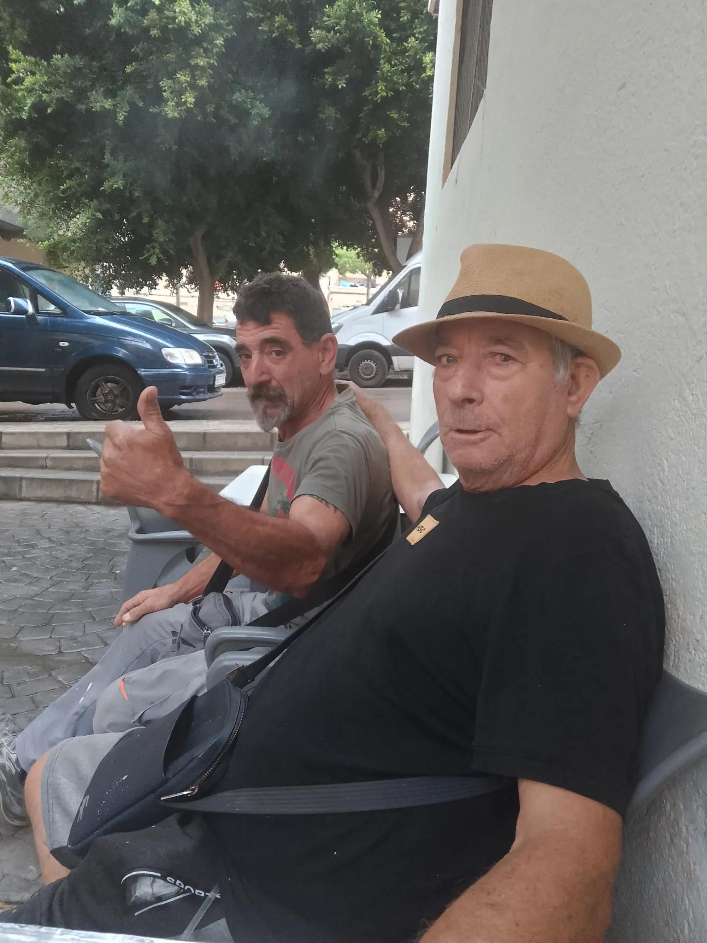 @Hermano Emilio El pescas 1