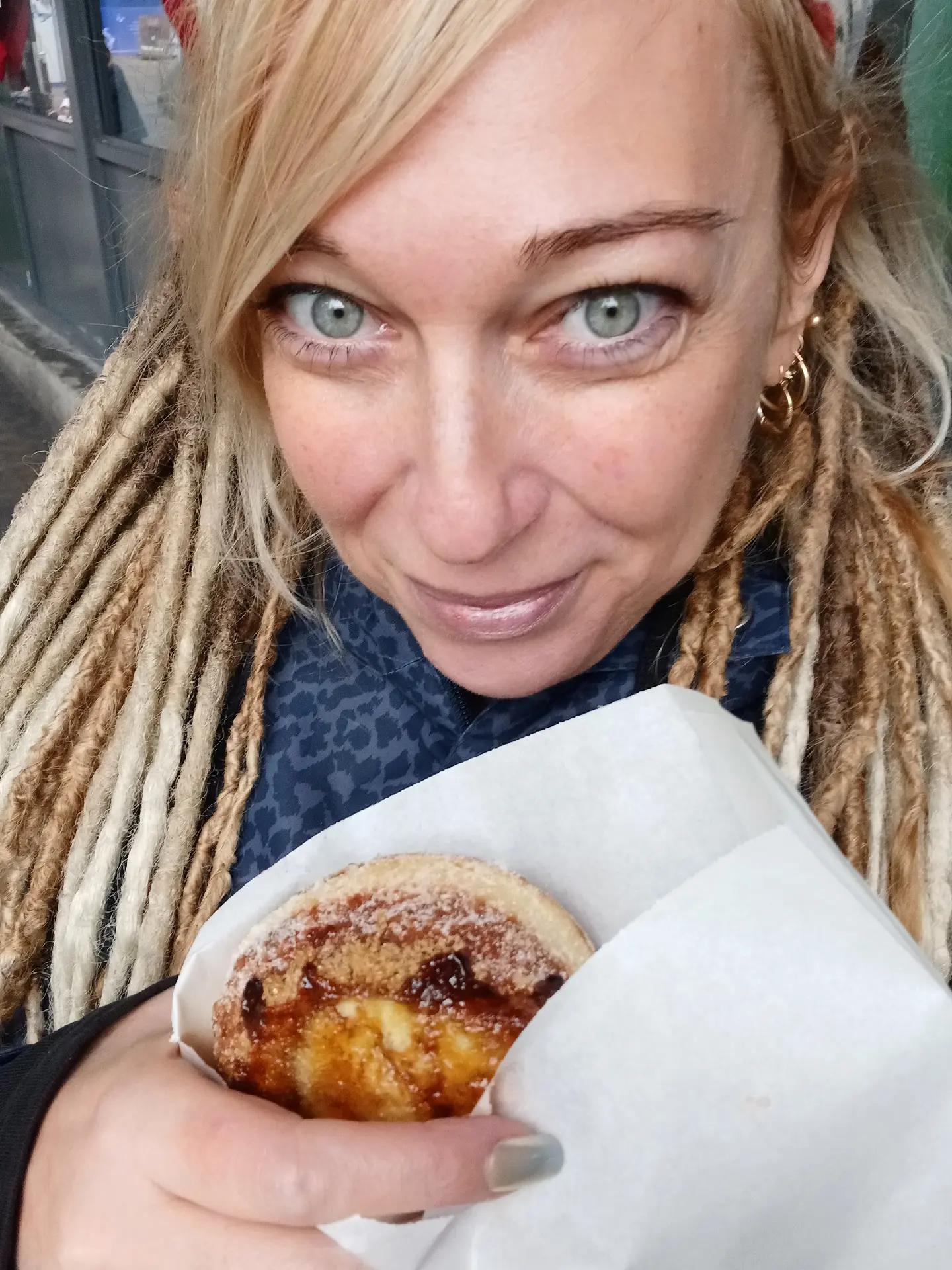 @csillakaltenecker