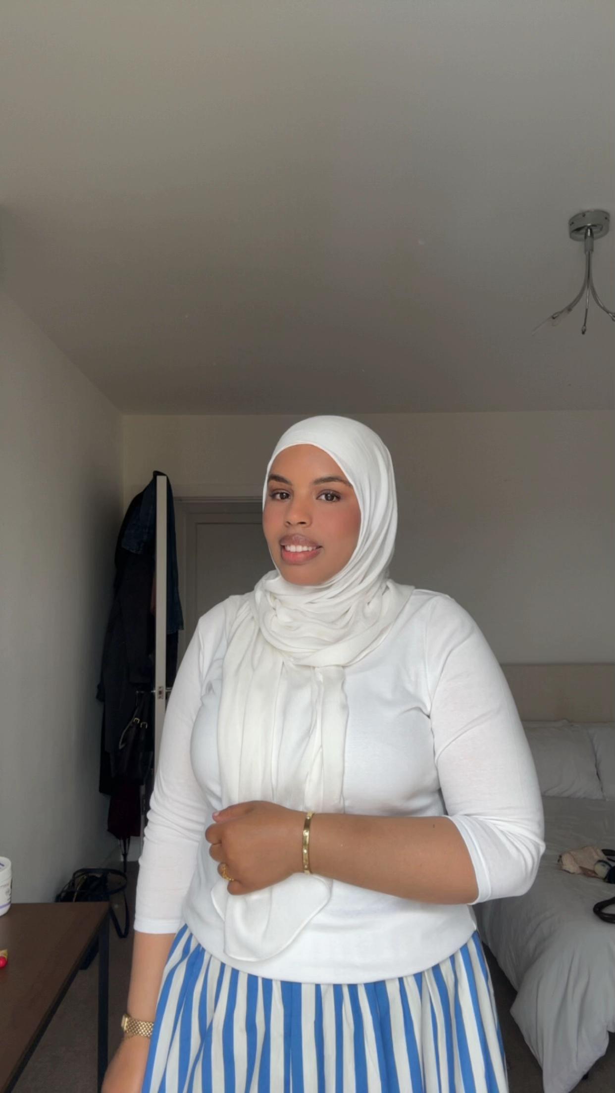 @Aisha🧸
